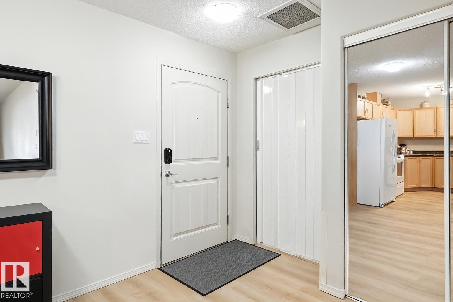 #108 17407 99 Av Nw, Edmonton, Alberta  T5T 0W7 - Photo 2 - E4456378