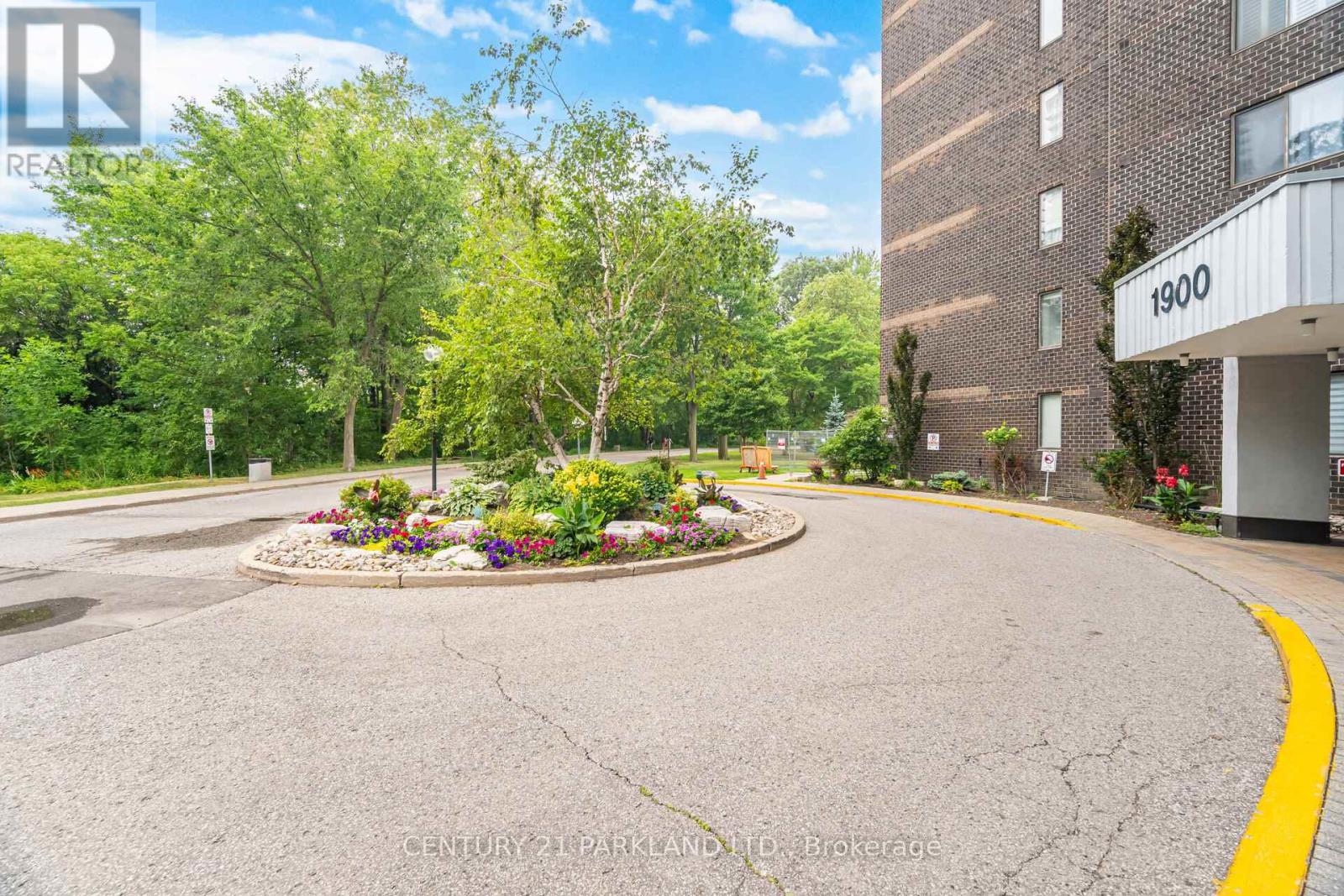 2310 - 1900 Sheppard Avenue E, Toronto, Ontario  M2J 4T4 - Photo 3 - C12380058