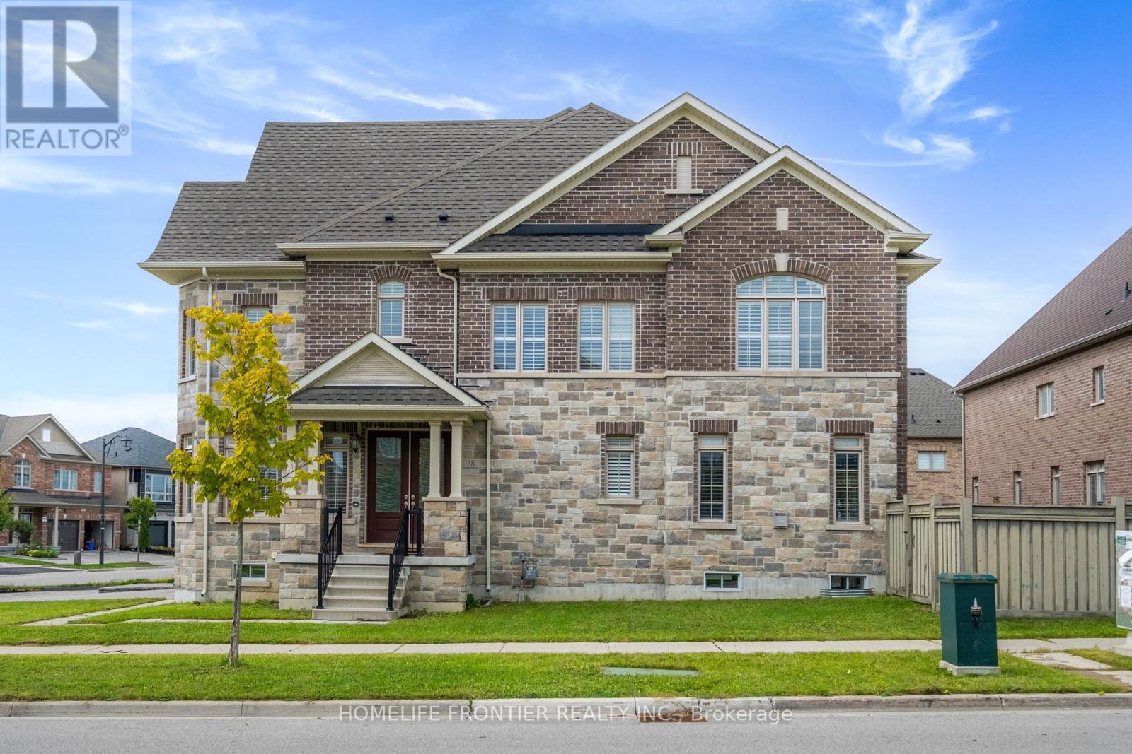 Property at 38 WILLIAM GRAHAM DRIVE image 1
