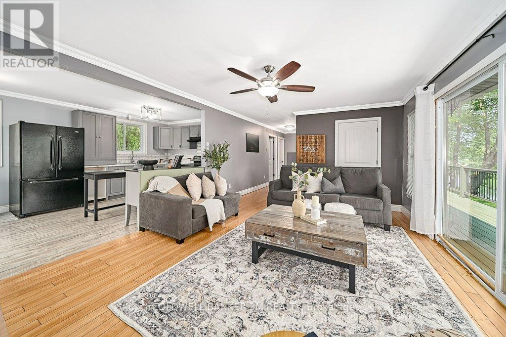 3820 West Canal Road, Severn, Ontario  P0E 1N0 - Photo 17 - S12384833