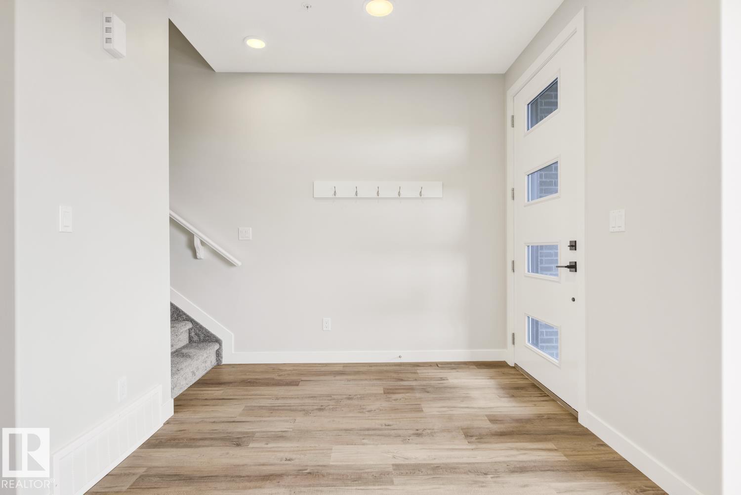 8063 Cedric Mah Rd Nw, Edmonton, Alberta  T5G 2R6 - Photo 2 - E4456340