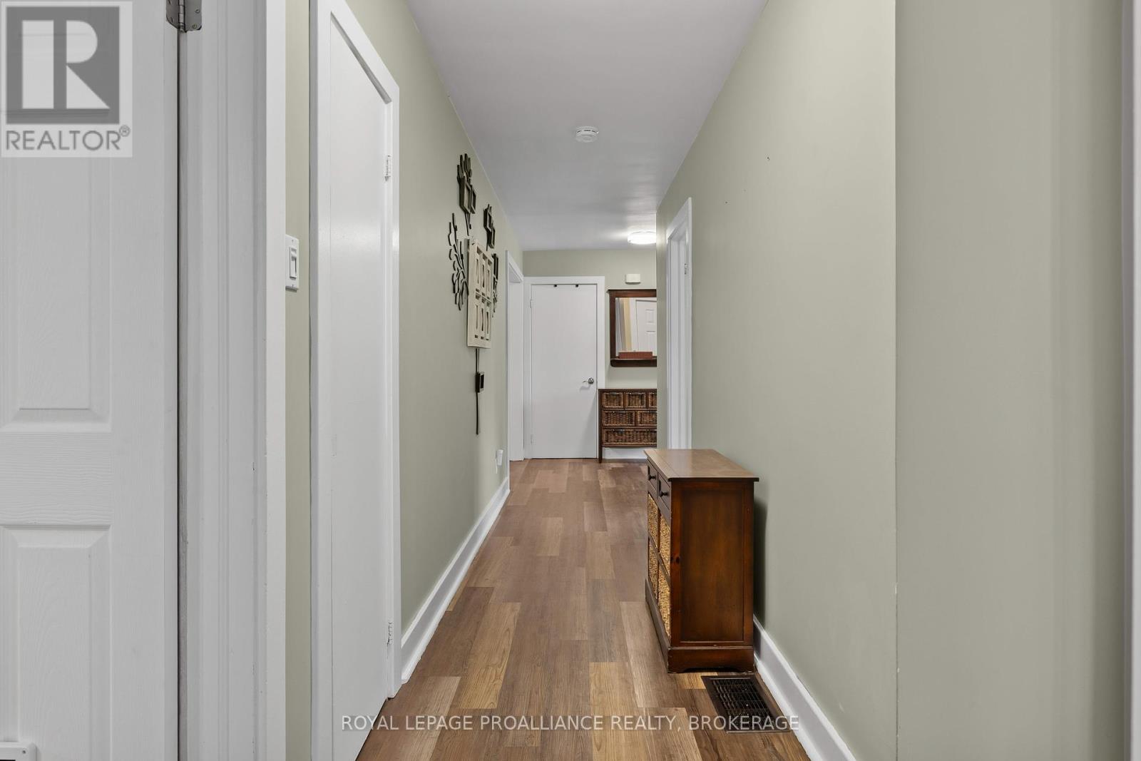 145 Bridge Street W, Greater Napanee, Ontario  K7R 2E1 - Photo 17 - X12384808