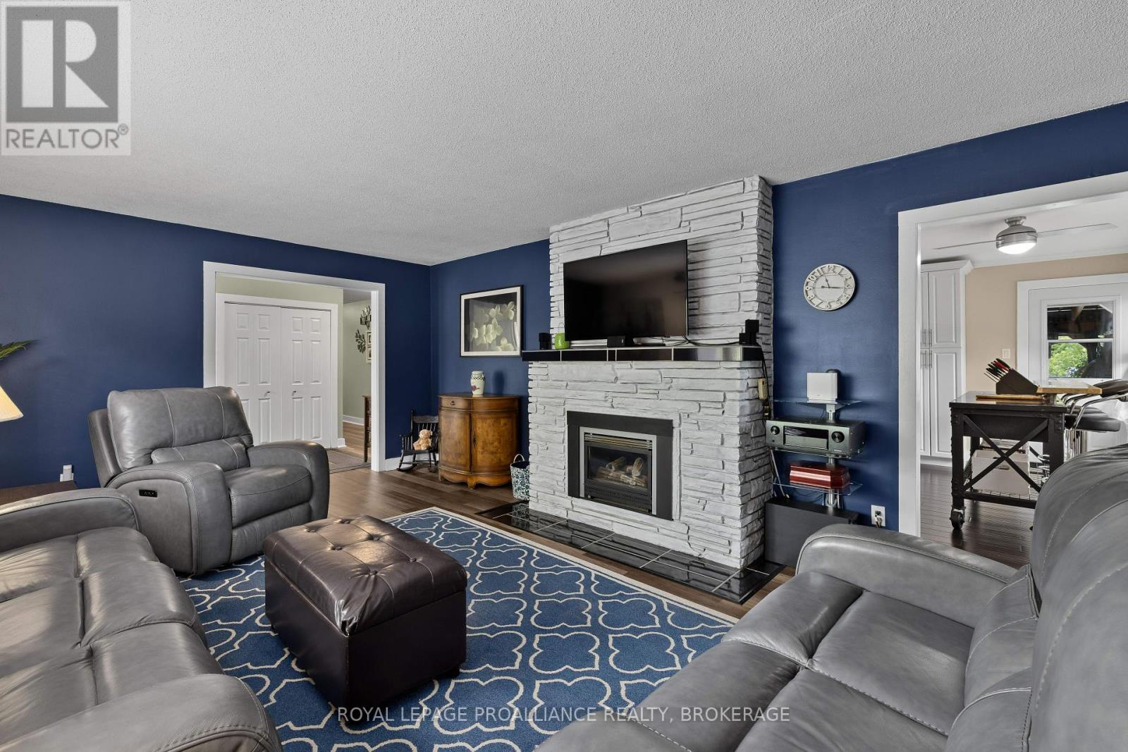 145 Bridge Street W, Greater Napanee, Ontario  K7R 2E1 - Photo 7 - X12384808