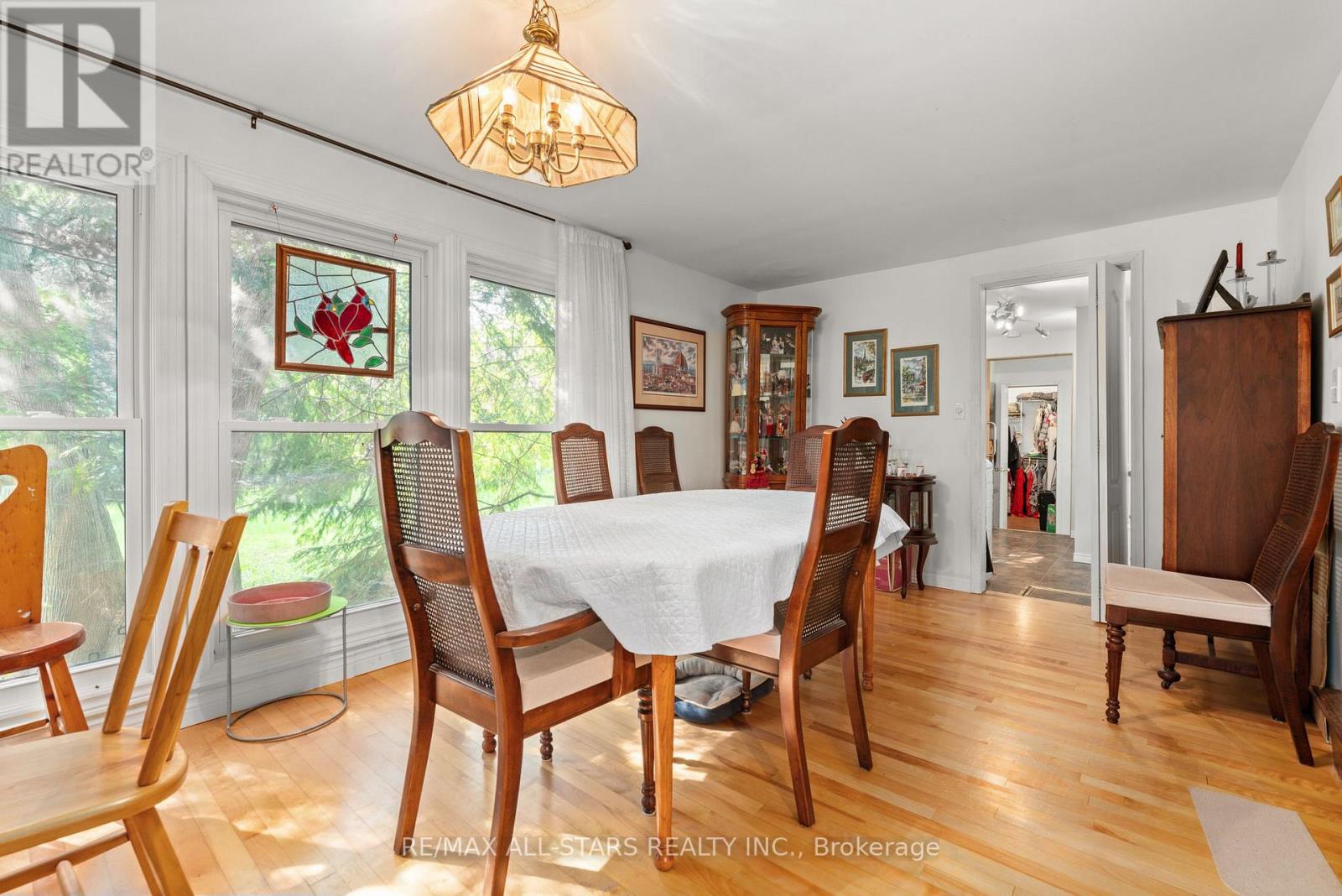 14 Wychwood Drive E, Kawartha Lakes (Fenelon Falls), Ontario  K0M 1N0 - Photo 19 - X12384885