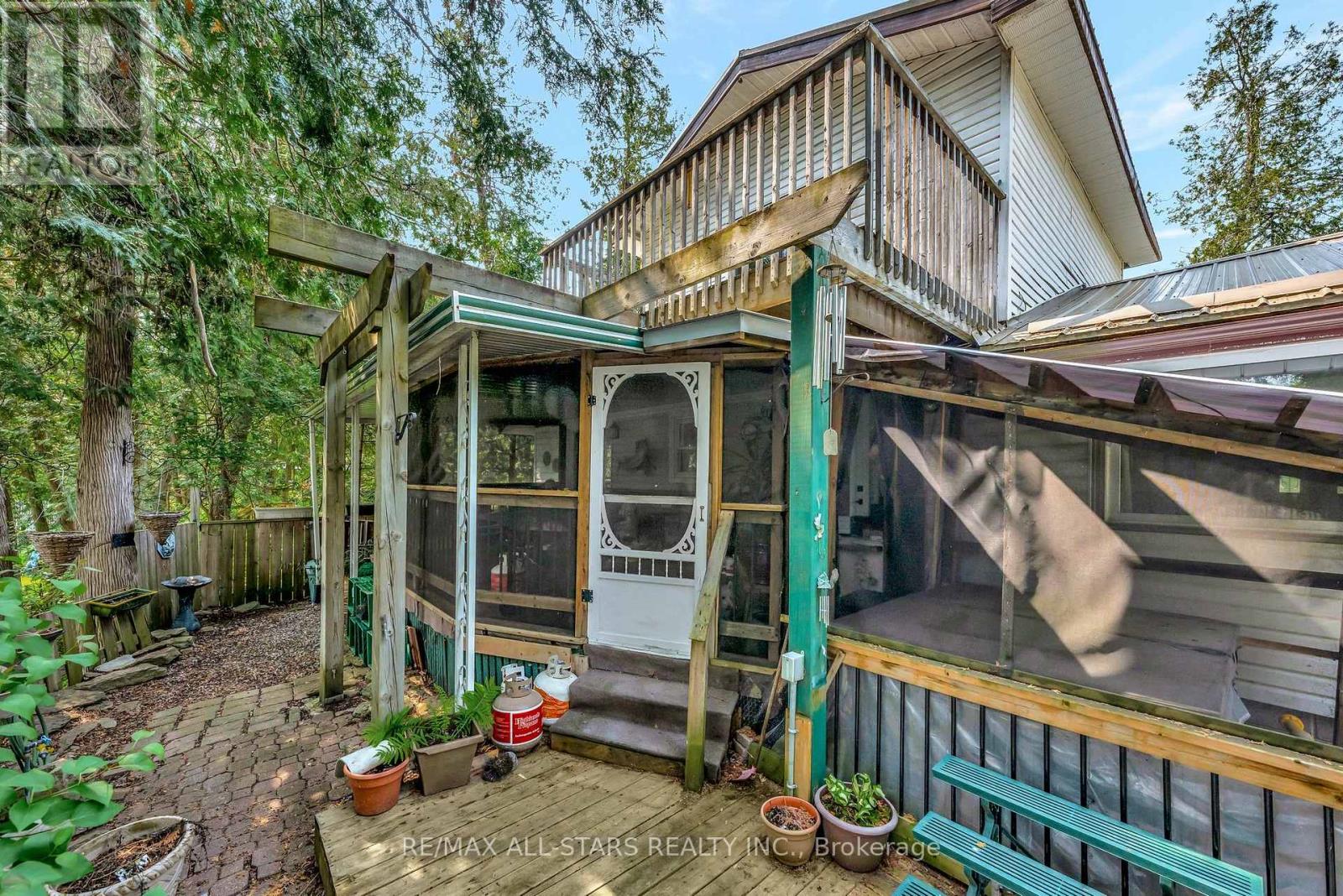 14 Wychwood Drive E, Kawartha Lakes (Fenelon Falls), Ontario  K0M 1N0 - Photo 35 - X12384885