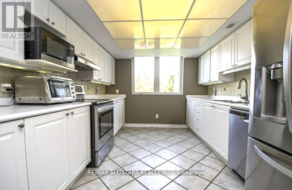 305 - 51 Rivermill Boulevard, Kawartha Lakes, Ontario  K9V 6E8 - Photo 10 - X12384929