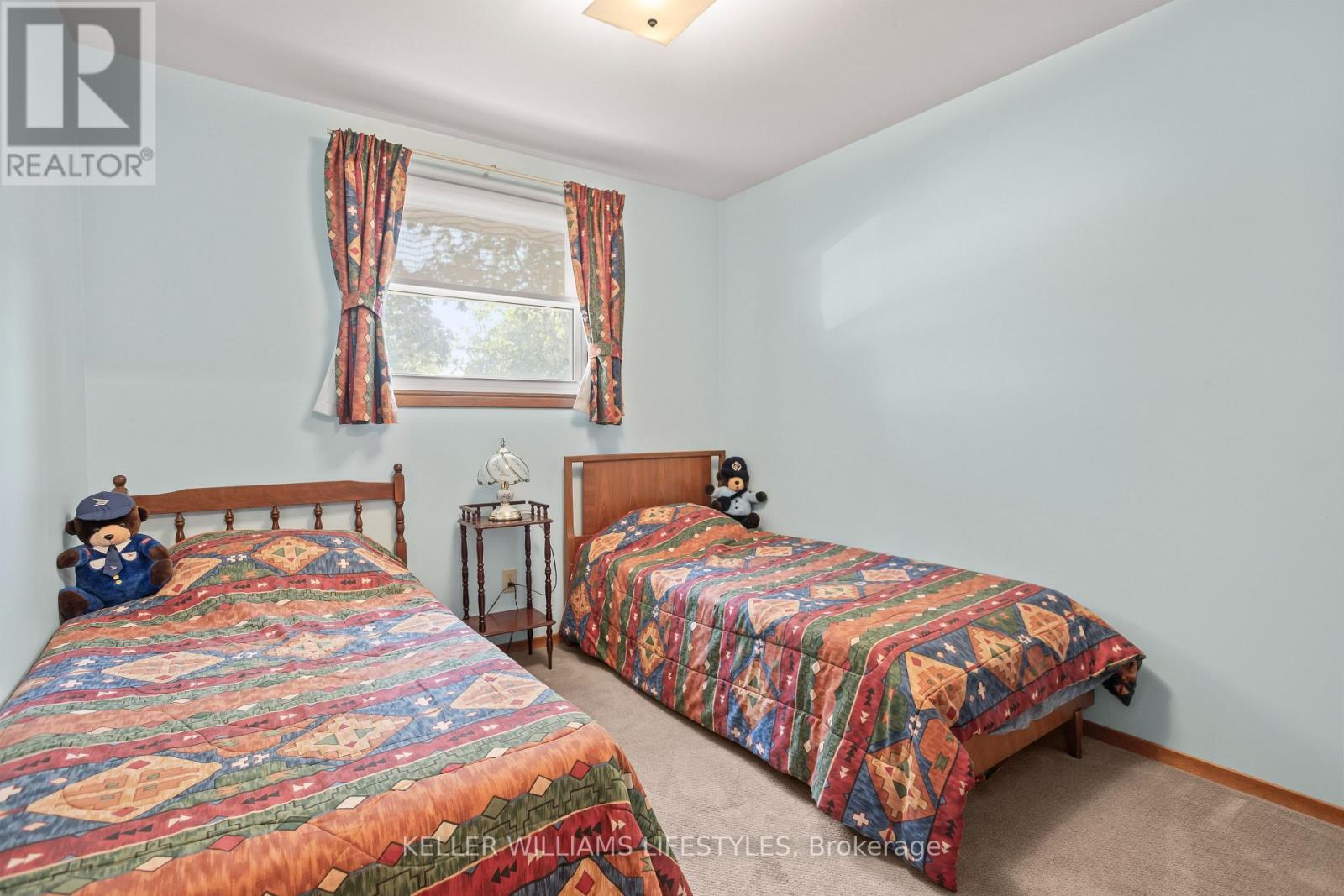 195 Queen Street, North Middlesex (Ailsa Craig), Ontario  N0M 1A0 - Photo 18 - X12384805