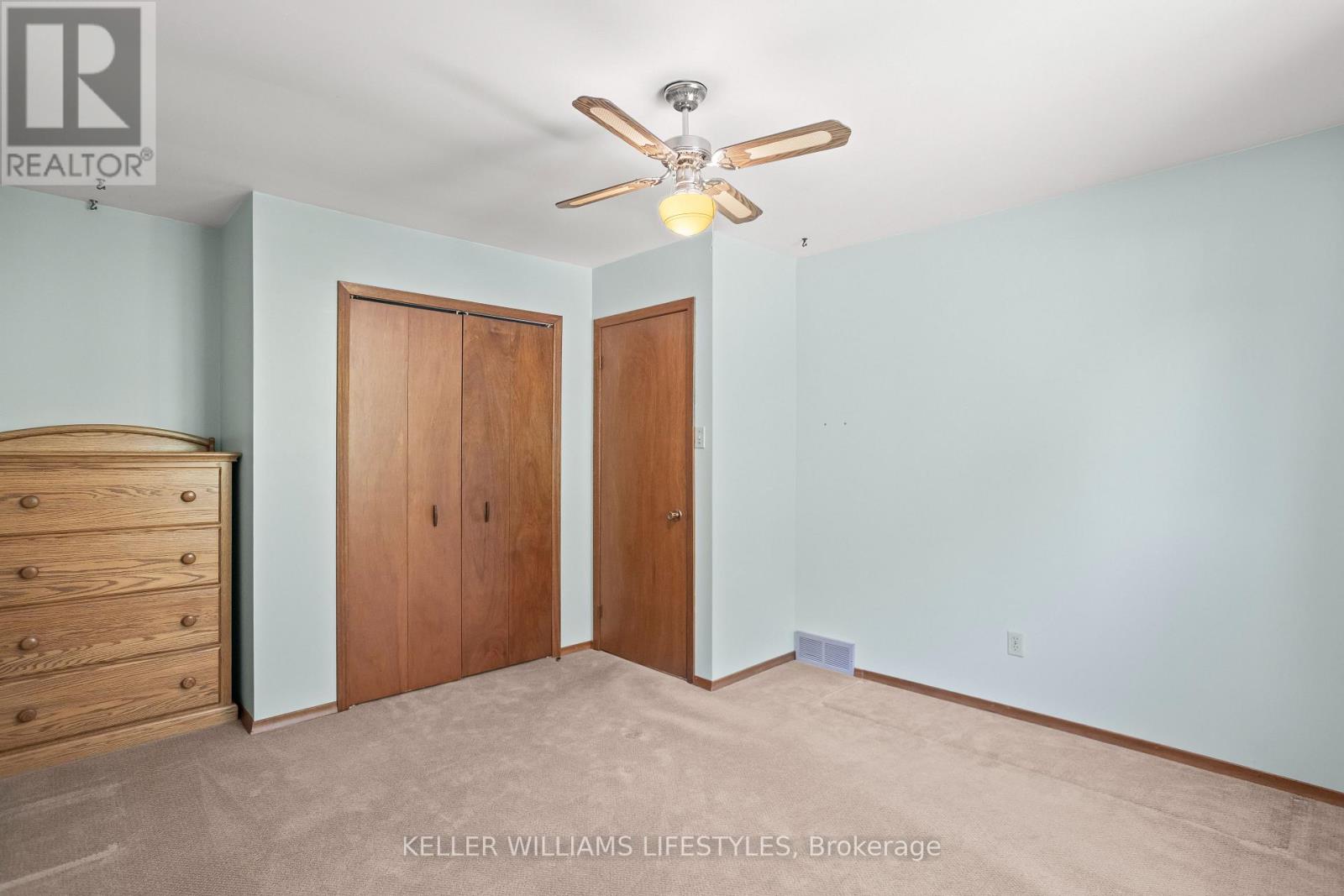 195 Queen Street, North Middlesex (Ailsa Craig), Ontario  N0M 1A0 - Photo 20 - X12384805