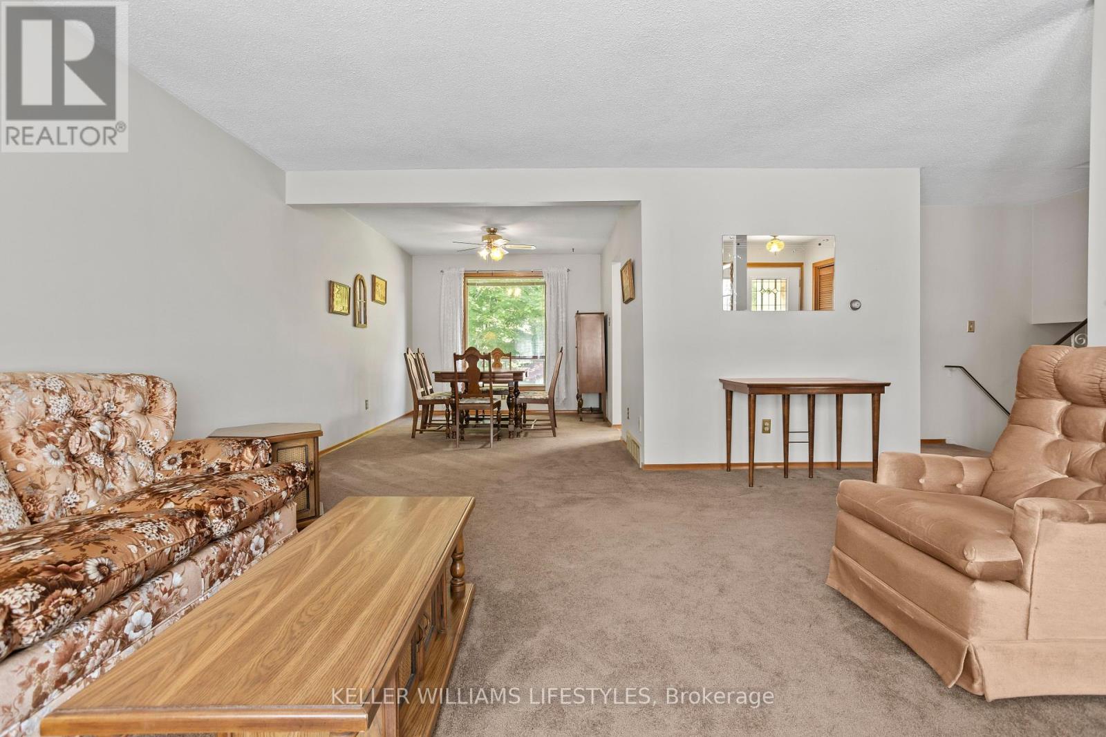 195 Queen Street, North Middlesex (Ailsa Craig), Ontario  N0M 1A0 - Photo 9 - X12384805