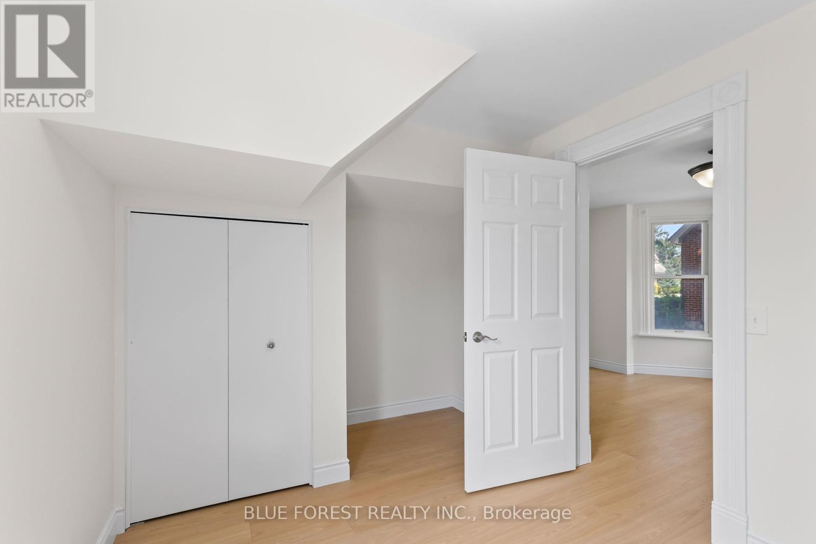 7065 Longwoods Road, London South (South V), Ontario  N6P 1B6 - Photo 17 - X12384816