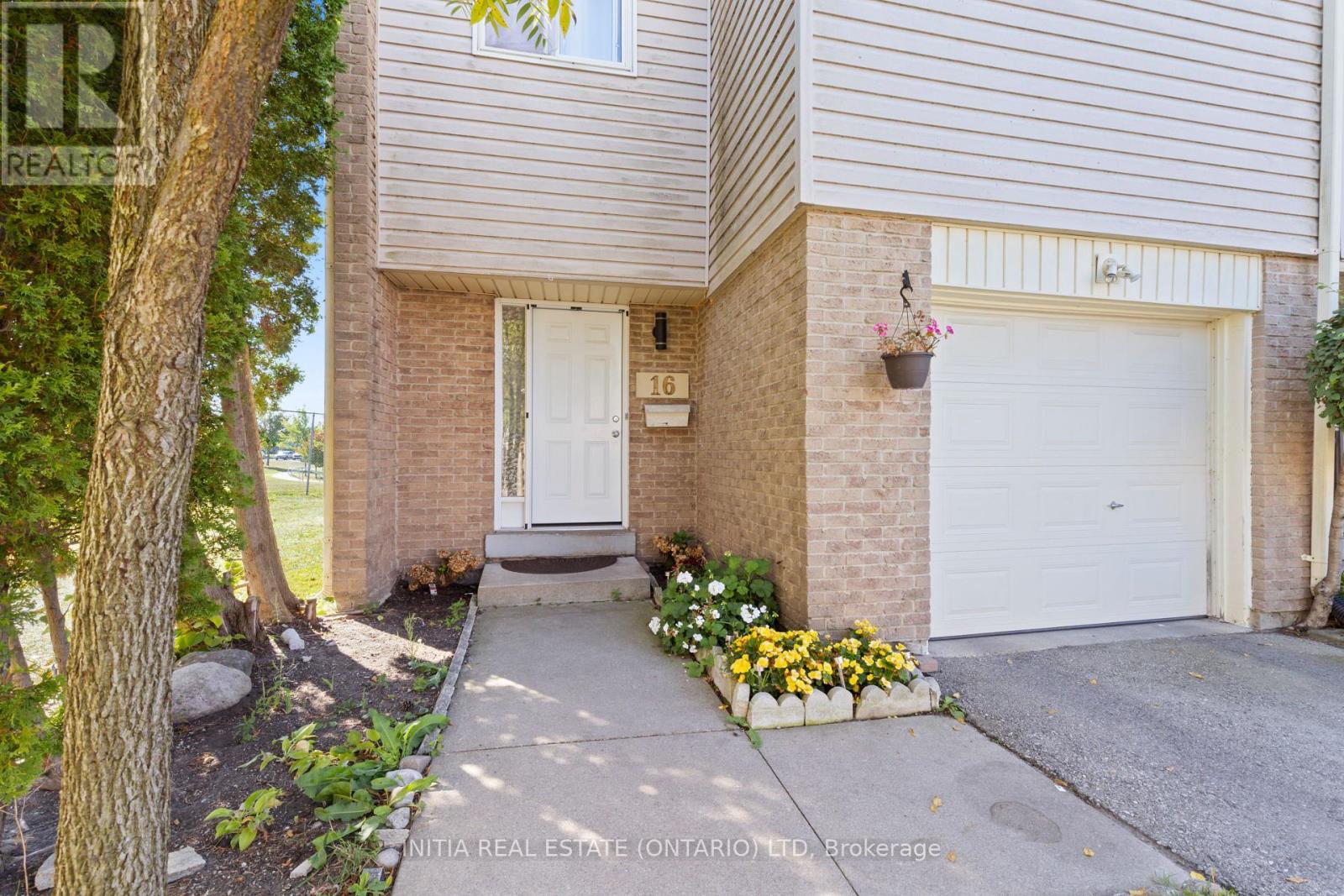 16 - 700 Osgoode Drive, London South (South Y), Ontario  N6E 2H1 - Photo 2 - X12384945