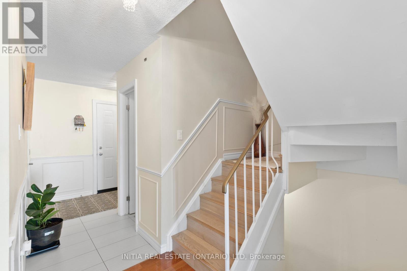 16 - 700 Osgoode Drive, London South (South Y), Ontario  N6E 2H1 - Photo 3 - X12384945
