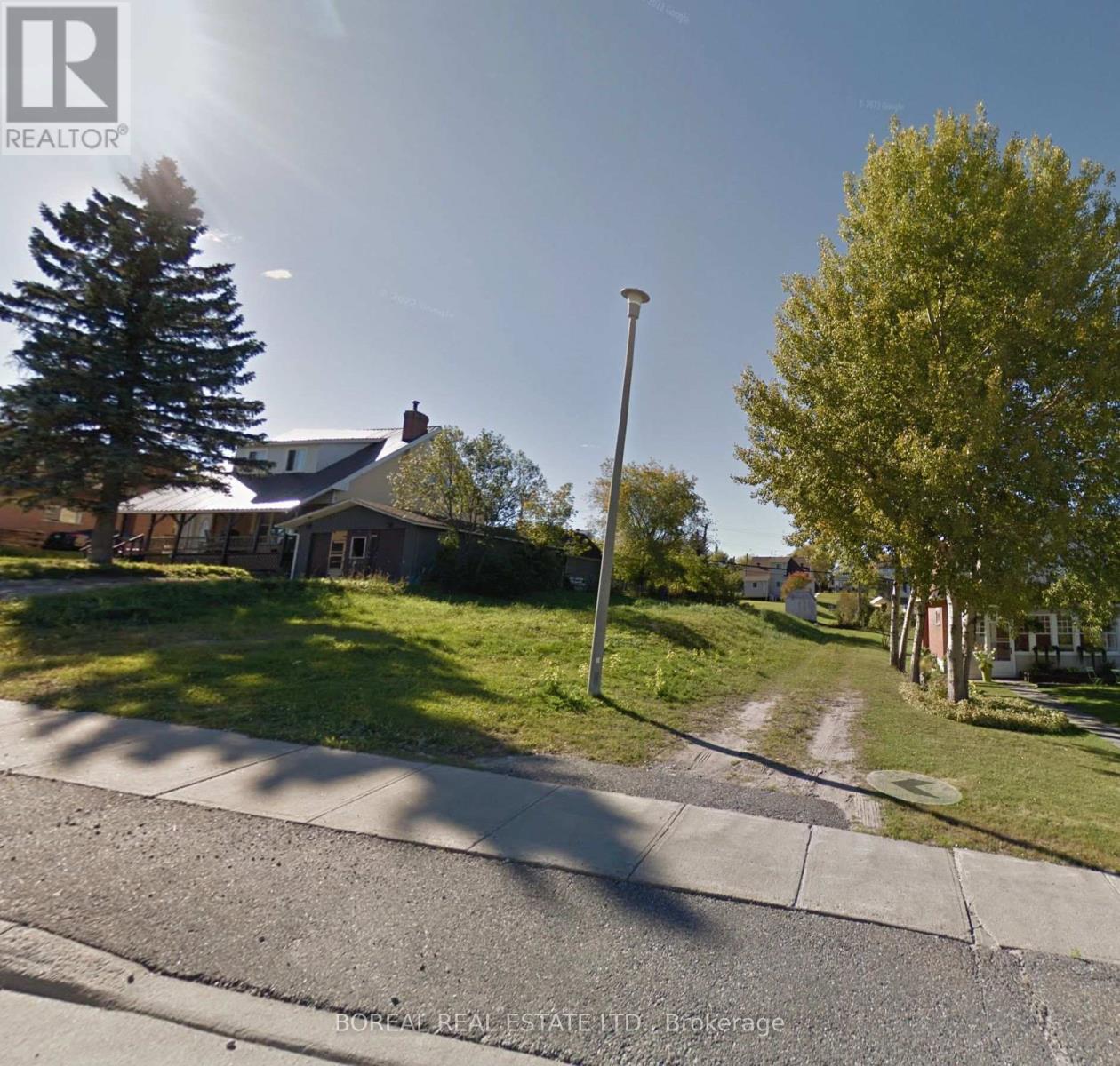 225 Sixth Avenue, Cochrane, Ontario  P0L 1C0 - Photo 3 - T12384865