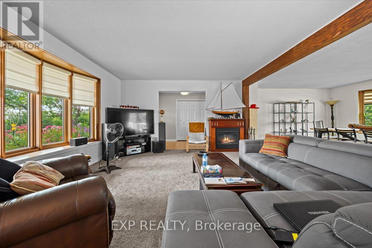 3382 Carp Road, Ottawa, Ontario  K0A 1L0 - Photo 21 - X12384795