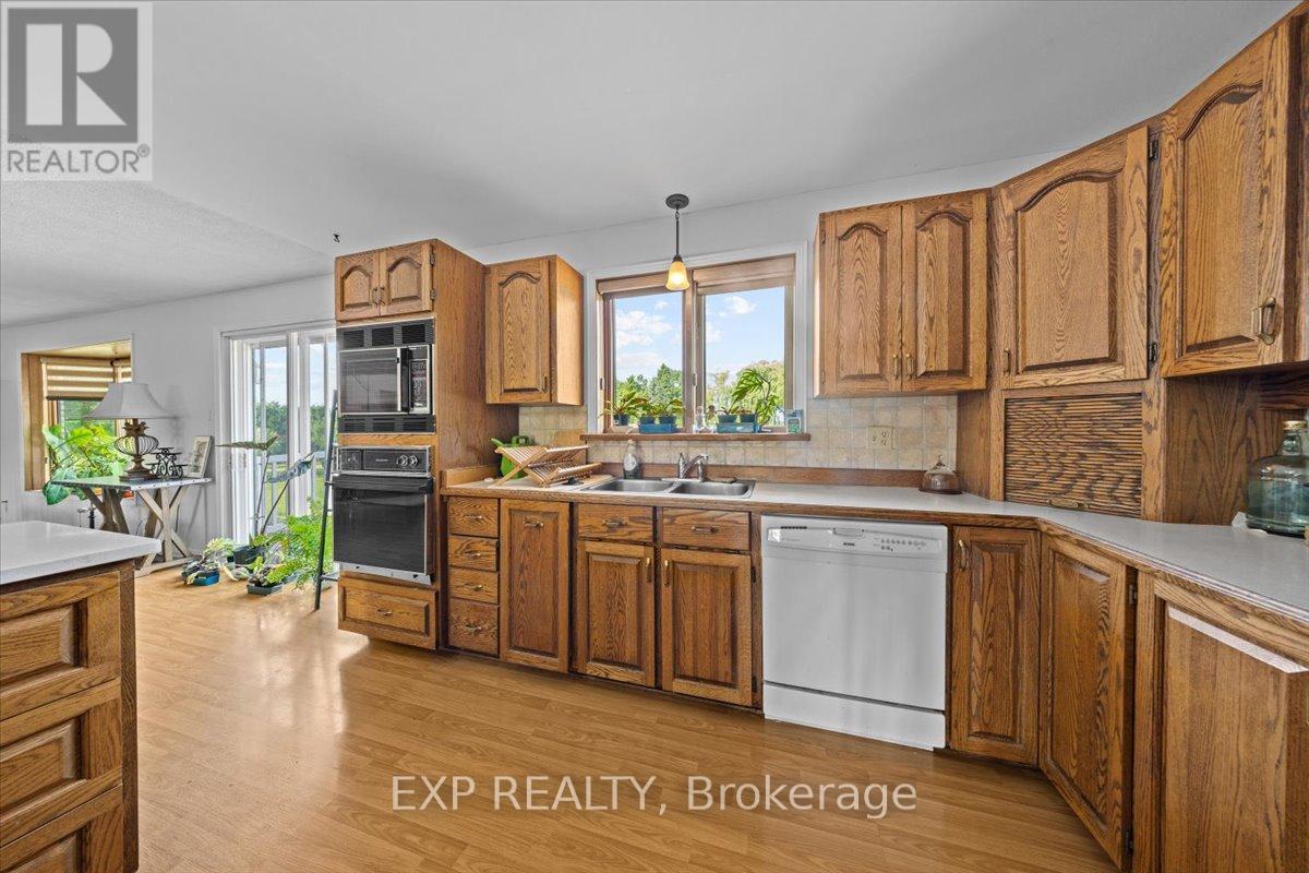 3382 Carp Road, Ottawa, Ontario  K0A 1L0 - Photo 27 - X12384795