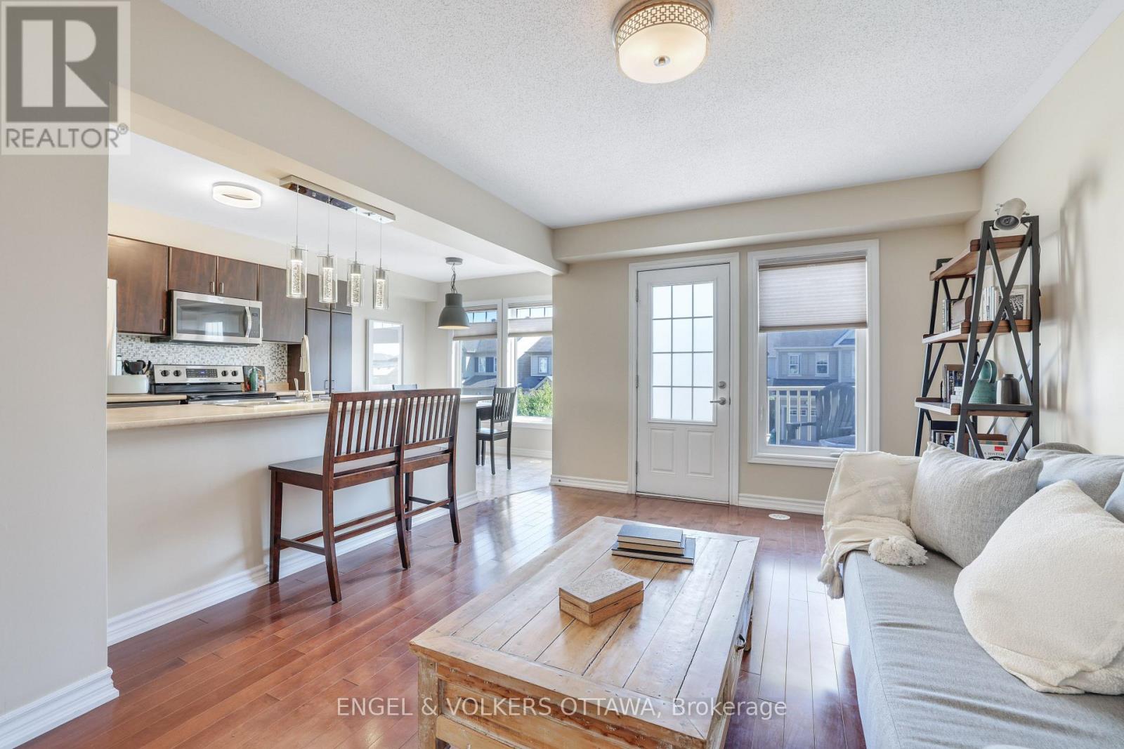 2421 Nutgrove Avenue, Ottawa, Ontario  K2J 0X4 - Photo 15 - X12384832