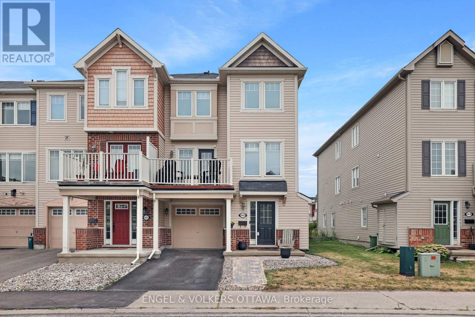 2421 Nutgrove Avenue, Ottawa, Ontario  K2J 0X4 - Photo 3 - X12384832