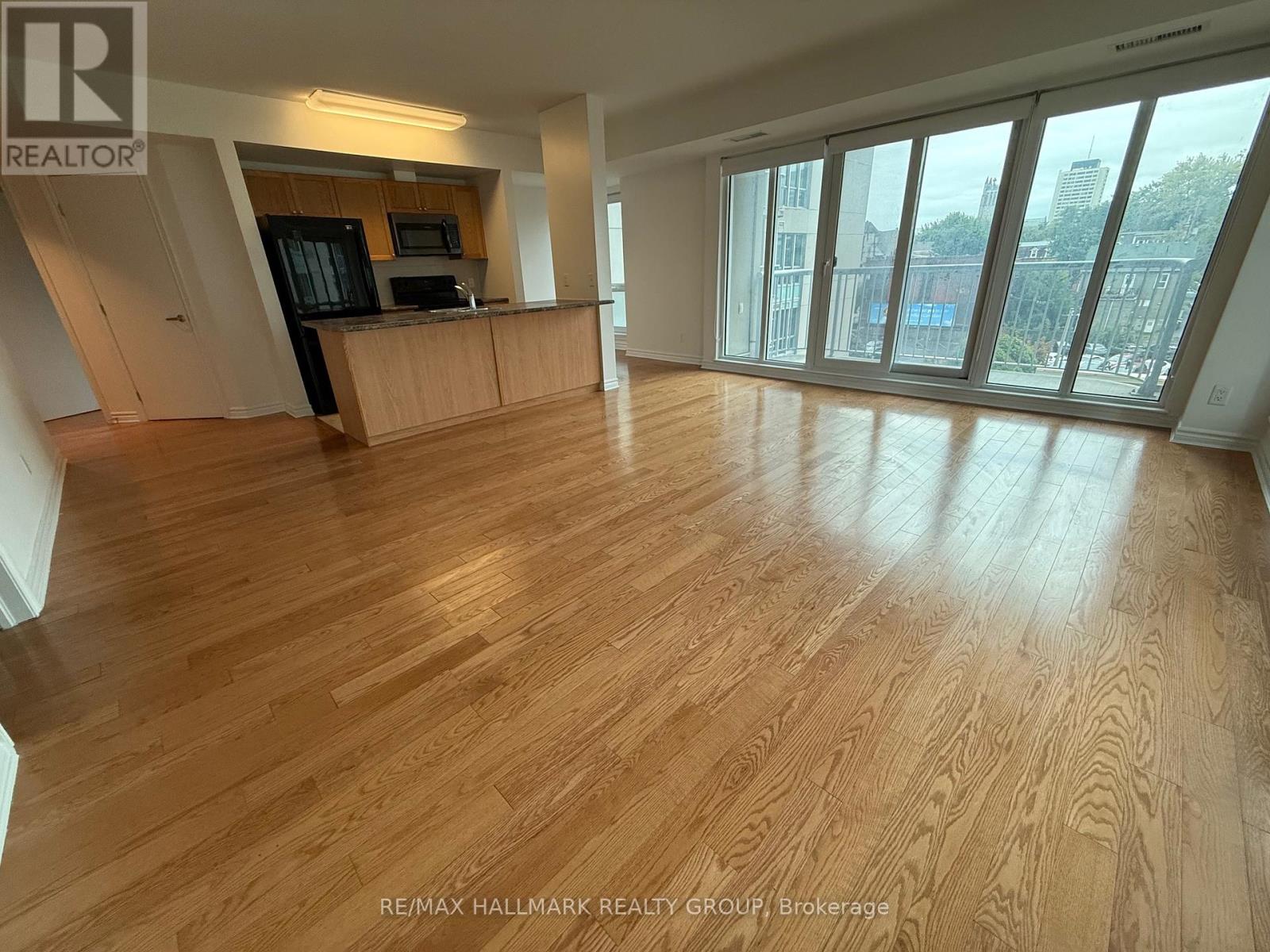 512 - 234 Rideau Street, Ottawa, Ontario  K1N 5X8 - Photo 4 - X12384909