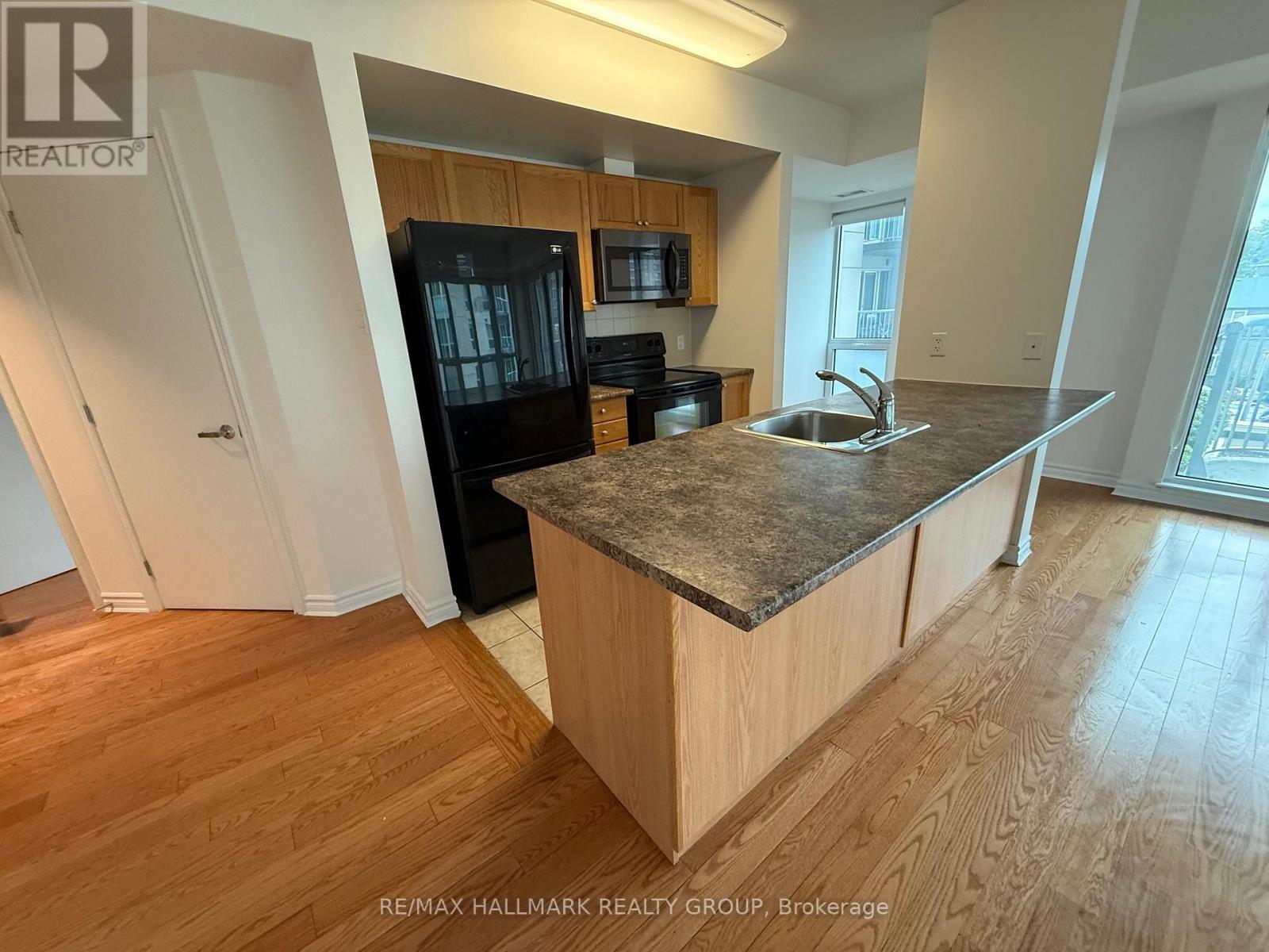 512 - 234 Rideau Street, Ottawa, Ontario  K1N 5X8 - Photo 5 - X12384909
