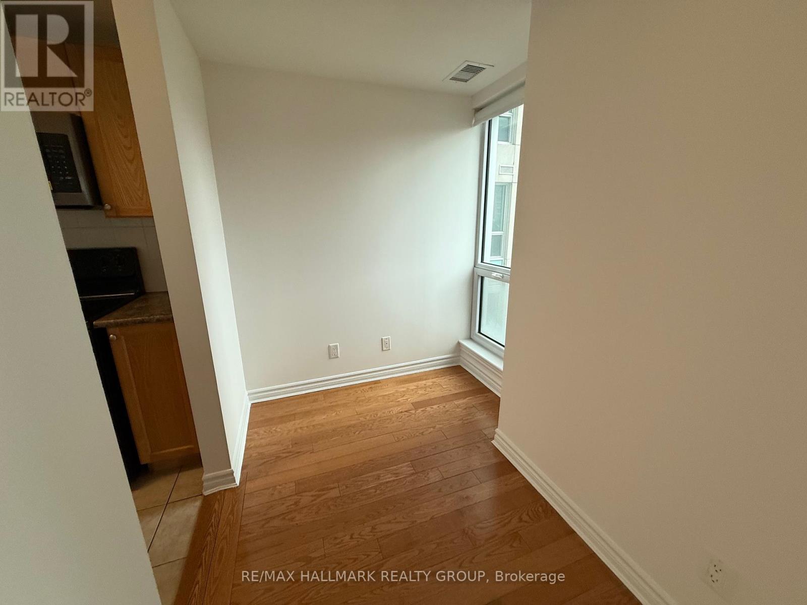 512 - 234 Rideau Street, Ottawa, Ontario  K1N 5X8 - Photo 7 - X12384909