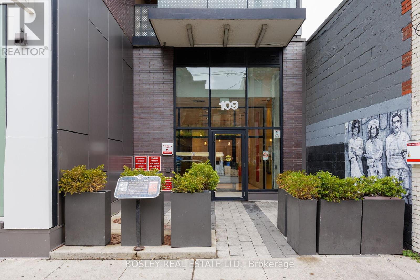 312 - 109 Ossington Avenue, Toronto, Ontario  M6J 2Z2 - Photo 2 - C12384745