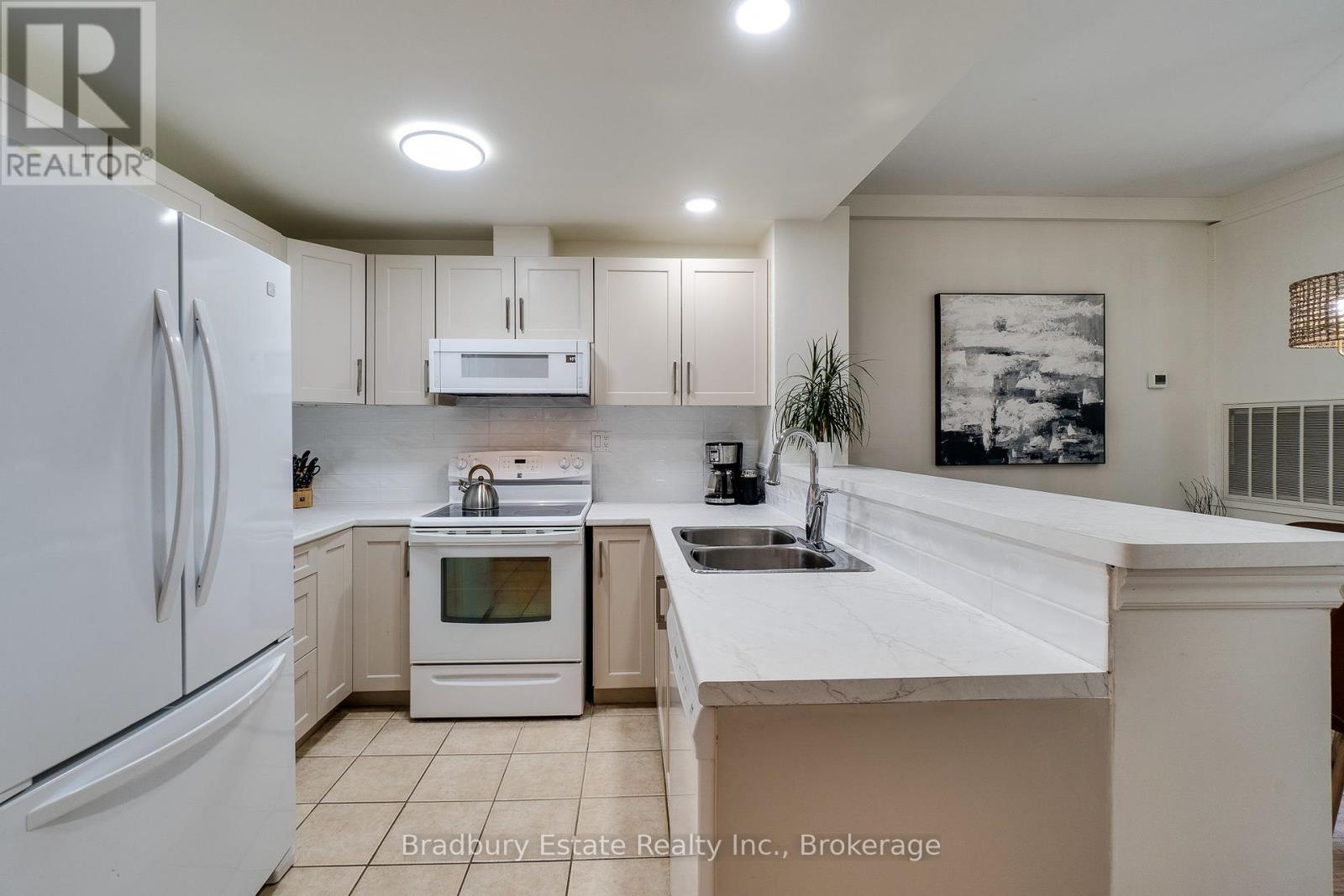 105 - 262 Dundas Street E, Hamilton, Ontario  L8B 1A9 - Photo 17 - X12384858