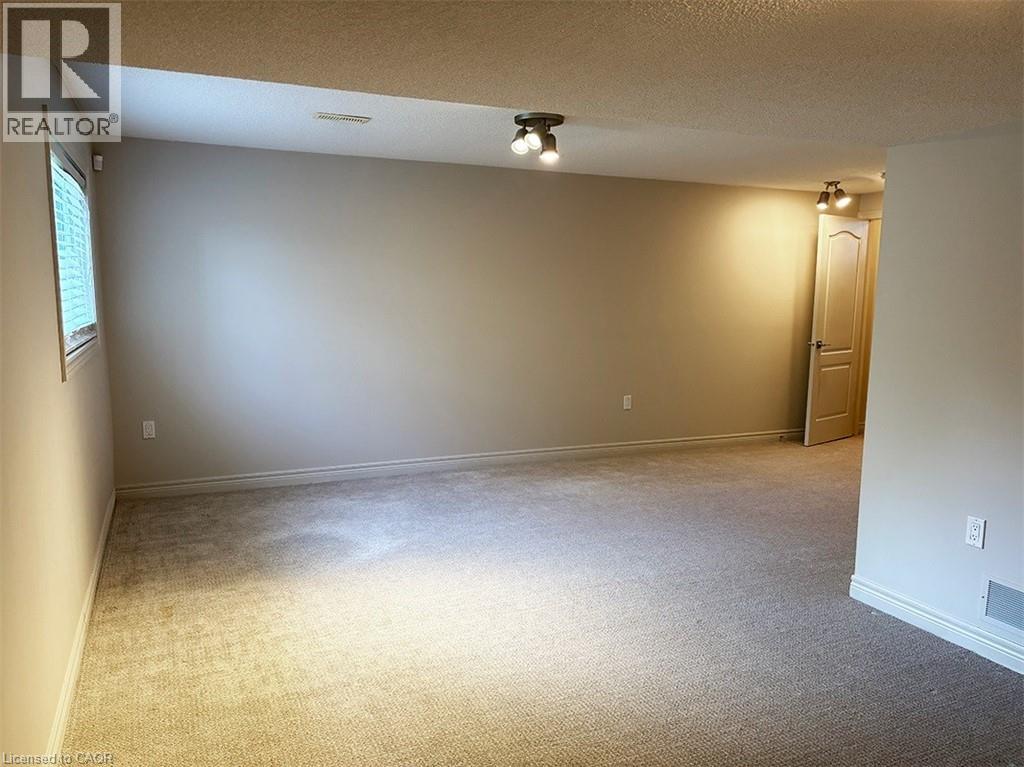 25 Ivybridge Beach Unit# 16, Stoney Creek, Ontario  L8E 0A5 - Photo 30 - 40766635