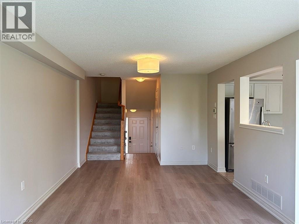 25 Ivybridge Beach Unit# 16, Stoney Creek, Ontario  L8E 0A5 - Photo 6 - 40766635
