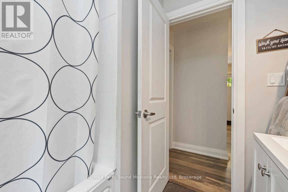 12 Beaver Trail, Mcdougall, Ontario  P2A 2W8 - Photo 29 - X12384868