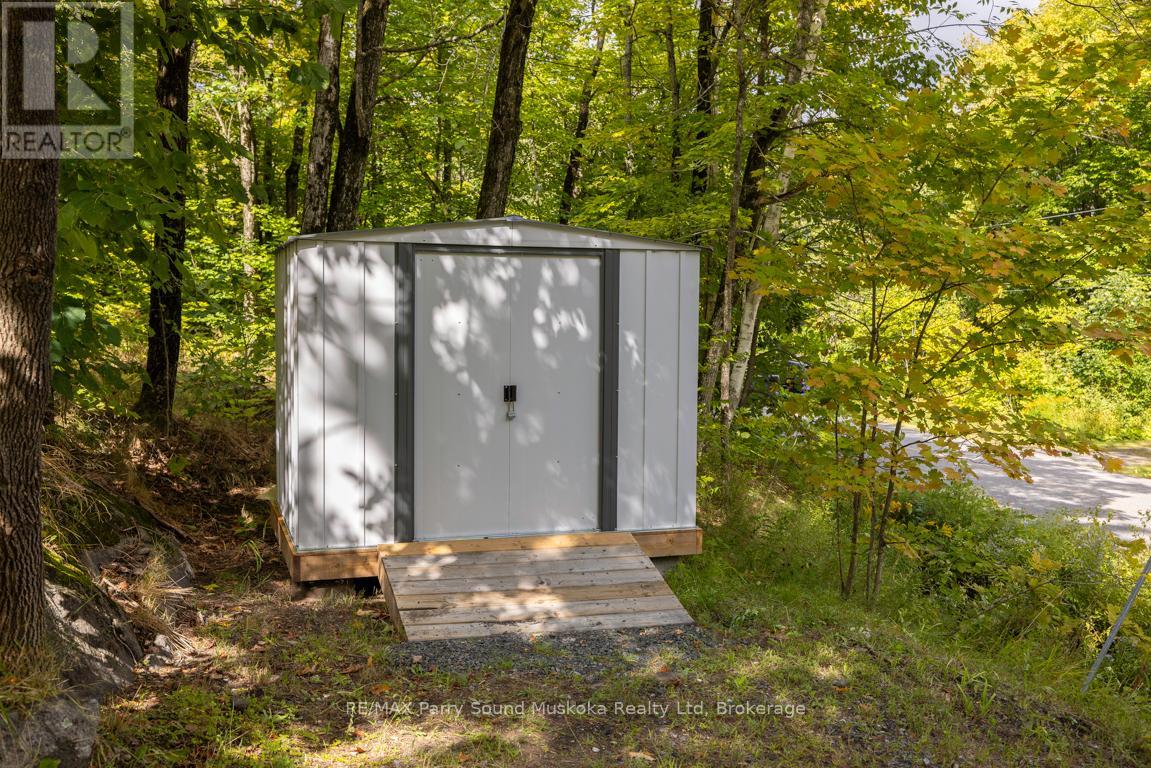12 Beaver Trail, Mcdougall, Ontario  P2A 2W8 - Photo 40 - X12384868
