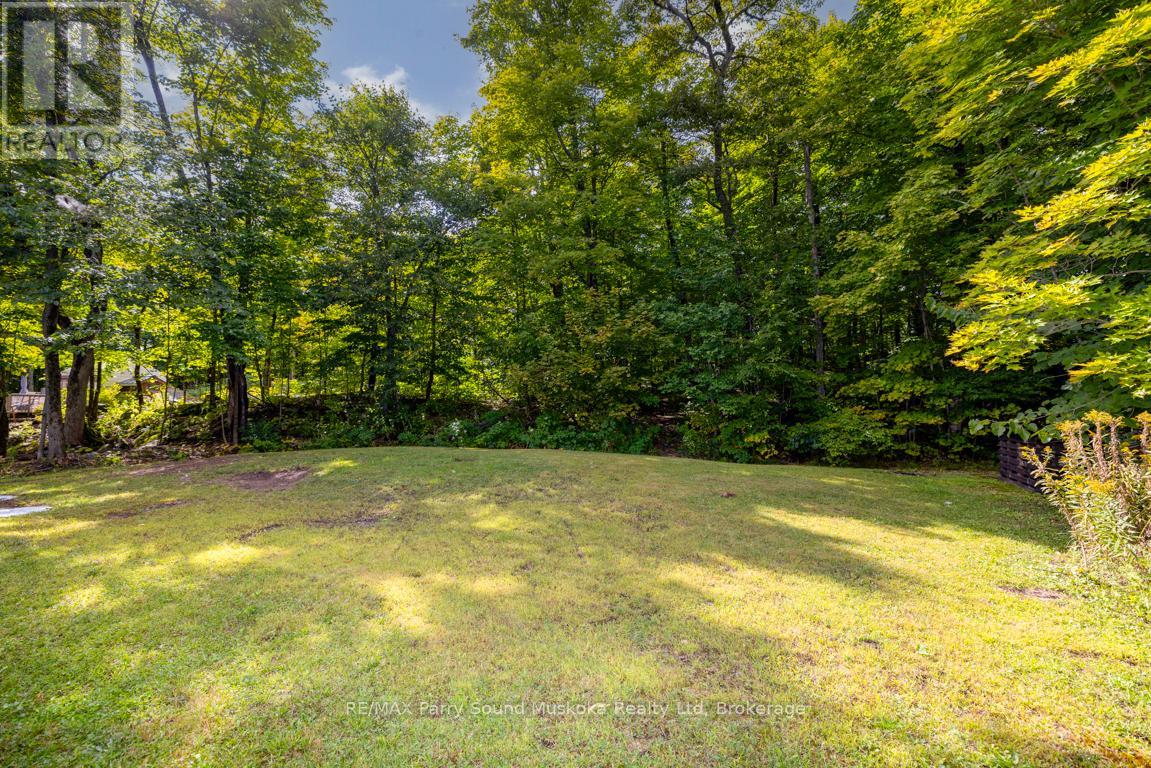 12 Beaver Trail, Mcdougall, Ontario  P2A 2W8 - Photo 41 - X12384868