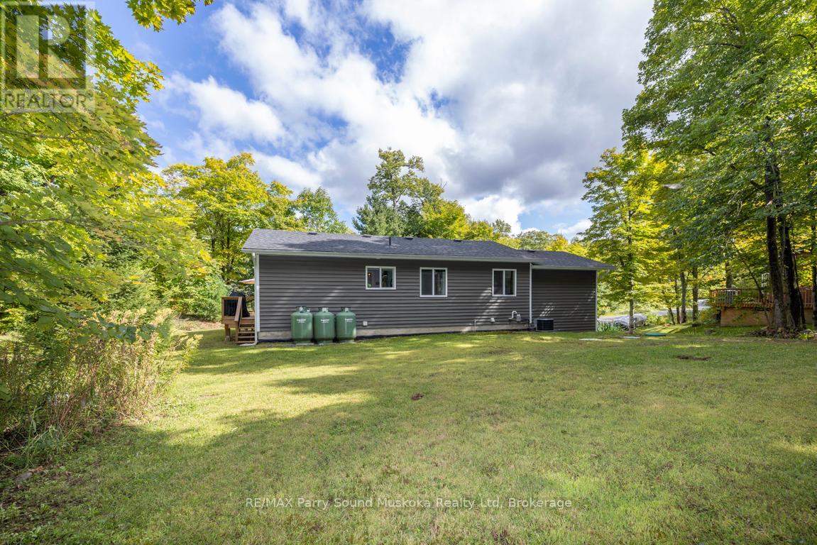 12 Beaver Trail, Mcdougall, Ontario  P2A 2W8 - Photo 47 - X12384868