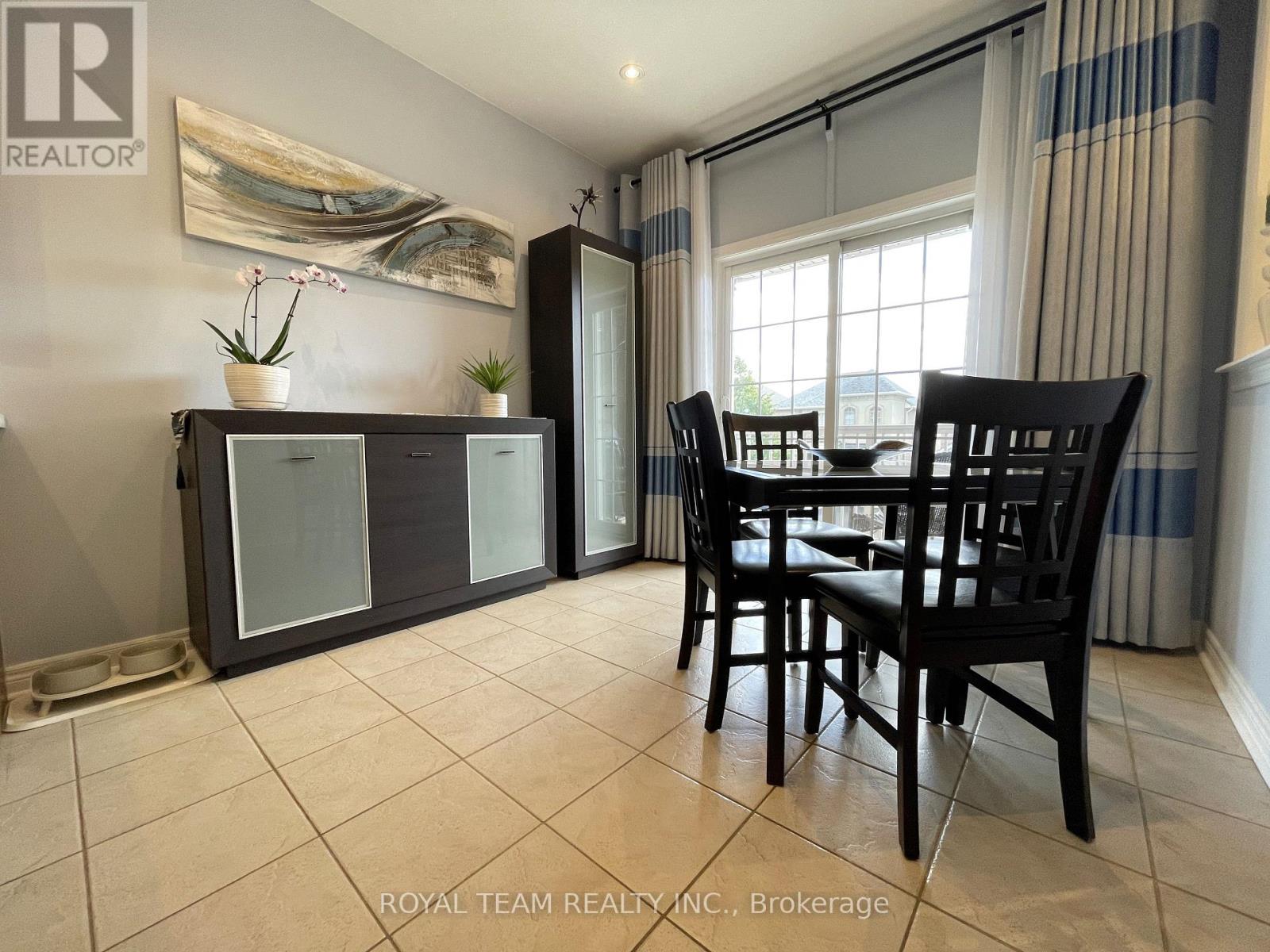 66 Canyon Gate Crescent, Vaughan, Ontario  L6A 0C2 - Photo 10 - N12384704