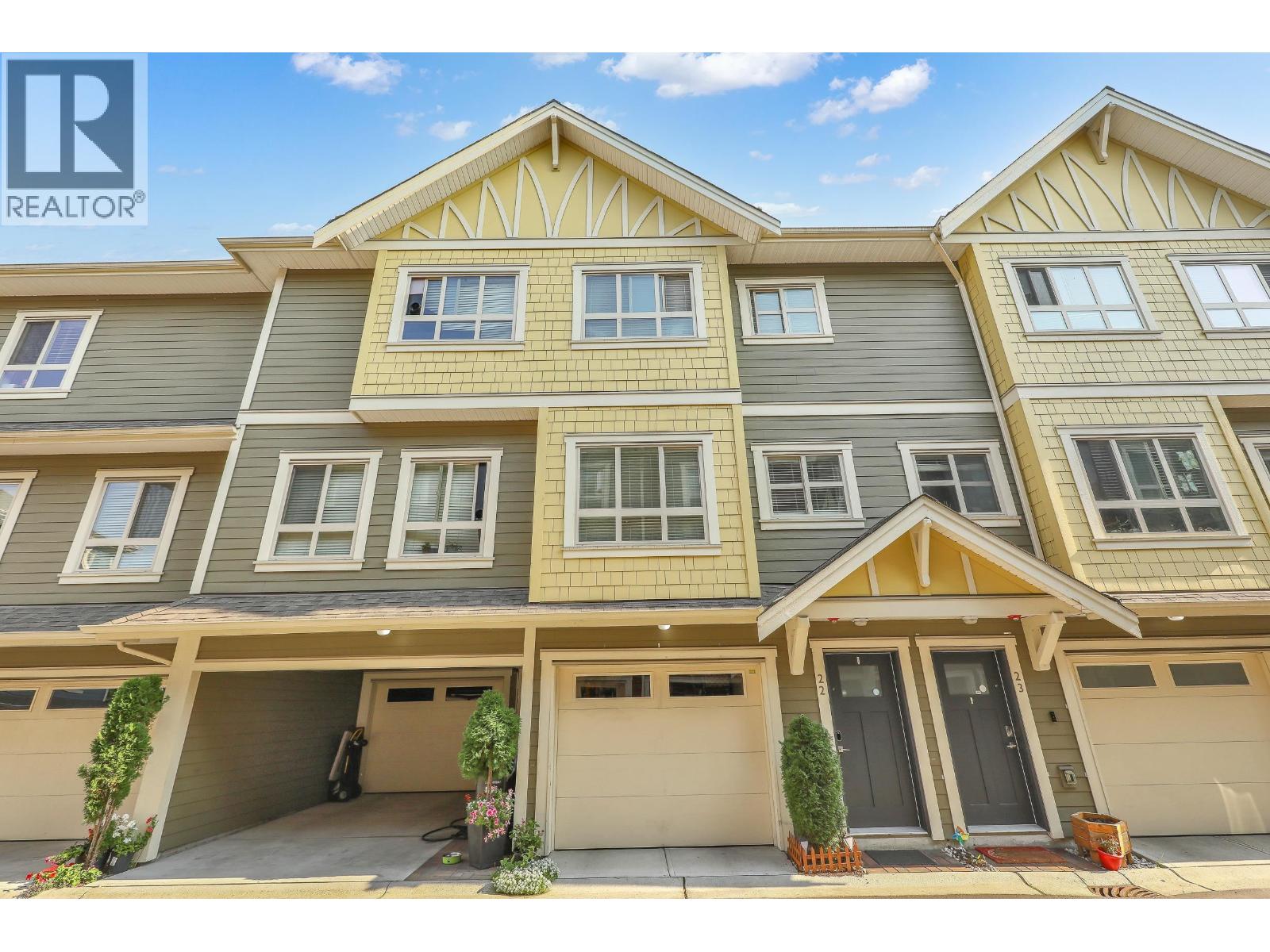 22 843 Ewen Avenue, New Westminster, British Columbia  V3M 0K6 - Photo 2 - R3043910