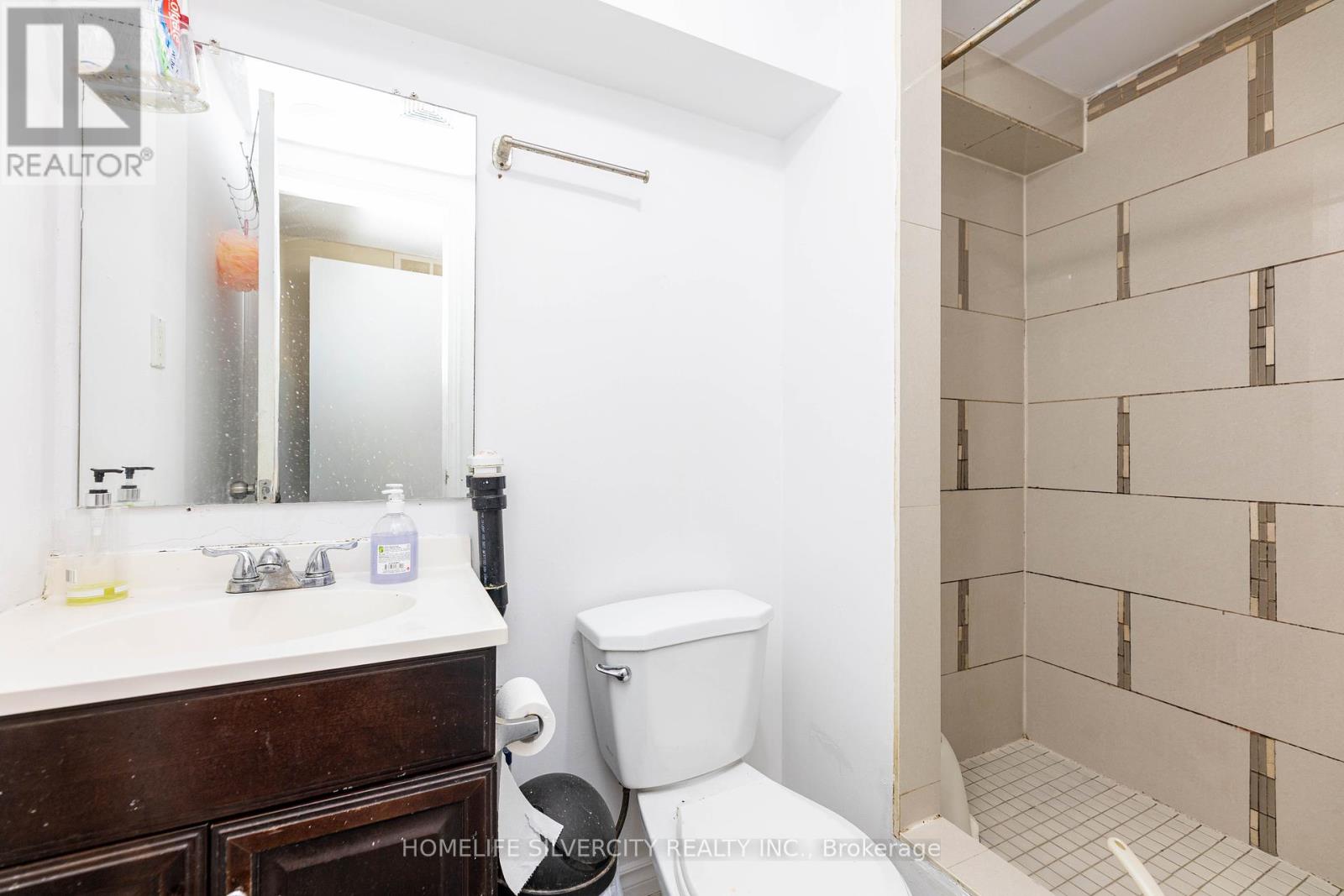 7258 Reindeer Drive, Mississauga, Ontario  L4T 2M7 - Photo 41 - W12384743