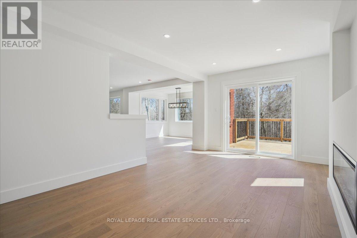 1379 Golden Meadow Trail, Oakville, Ontario  L6H 3H1 - Photo 20 - W12384753