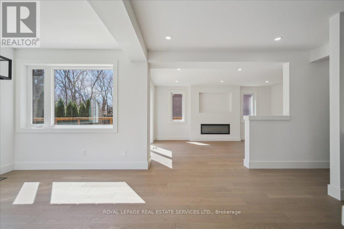 1379 Golden Meadow Trail, Oakville, Ontario  L6H 3H1 - Photo 21 - W12384753