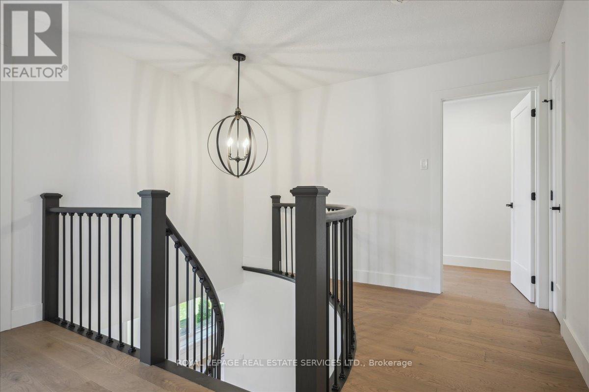 1379 Golden Meadow Trail, Oakville, Ontario  L6H 3H1 - Photo 26 - W12384753