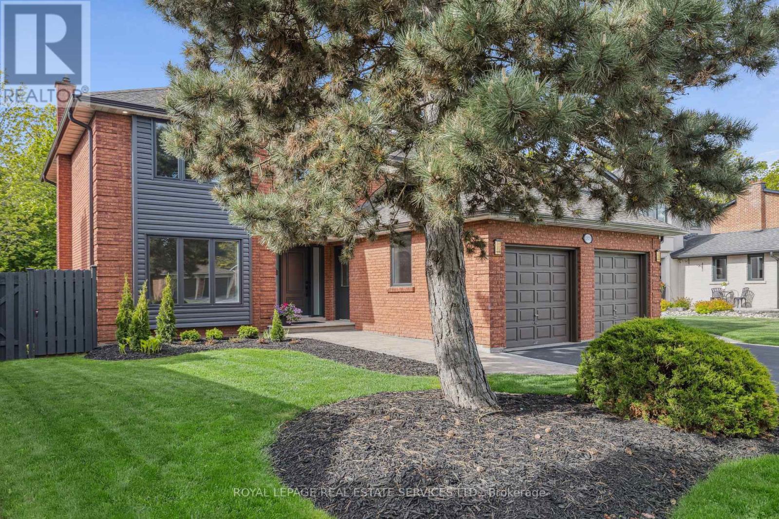 1379 Golden Meadow Trail, Oakville, Ontario  L6H 3H1 - Photo 4 - W12384753