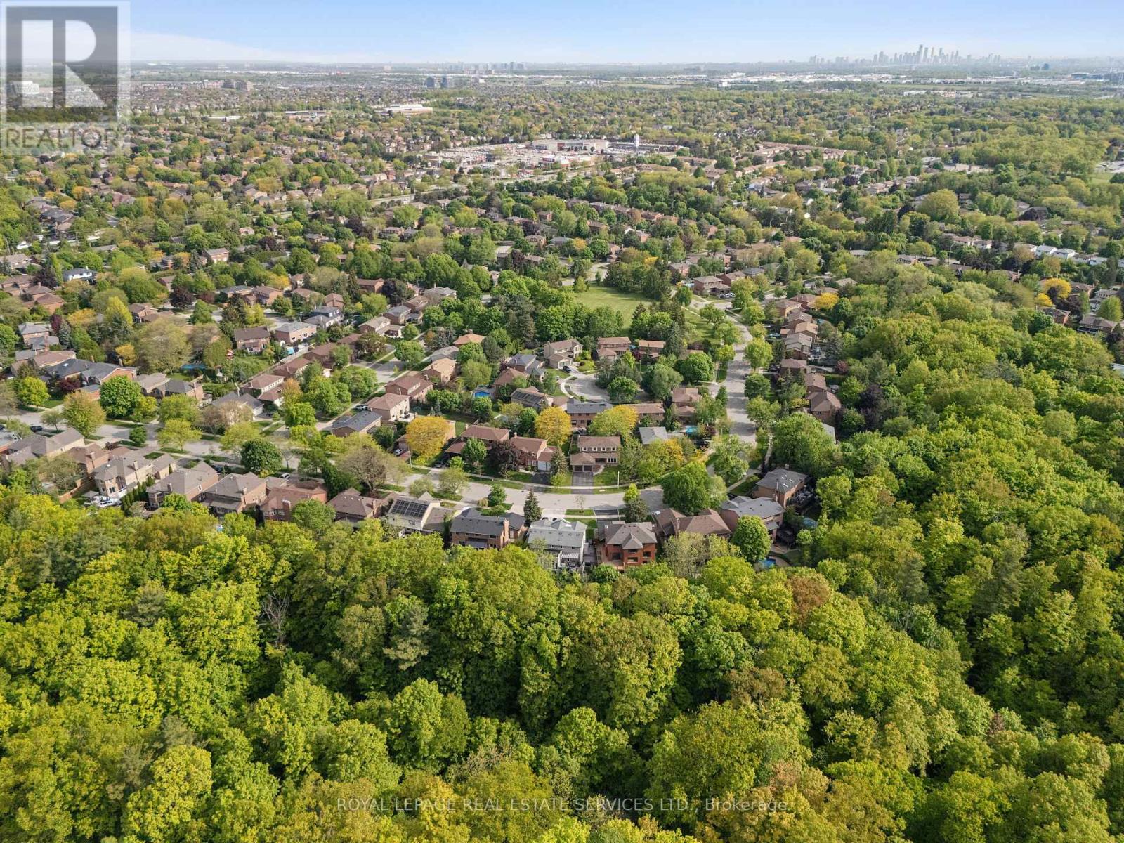 1379 Golden Meadow Trail, Oakville, Ontario  L6H 3H1 - Photo 50 - W12384753