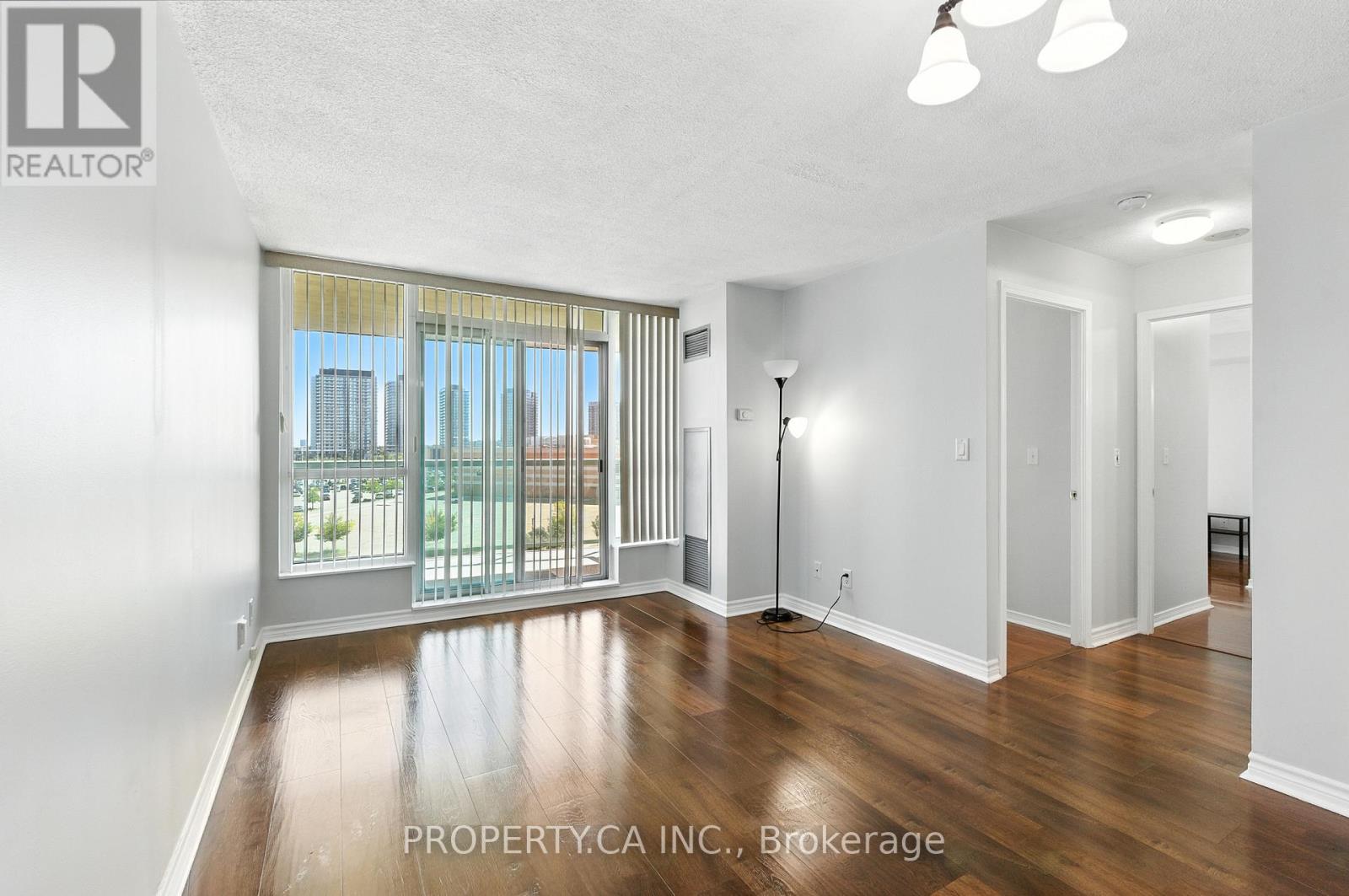 607 - 2585 Erin Centre Boulevard, Mississauga (Central Erin Mills), Ontario  L5M 6Z7 - Photo 12 - W12384756