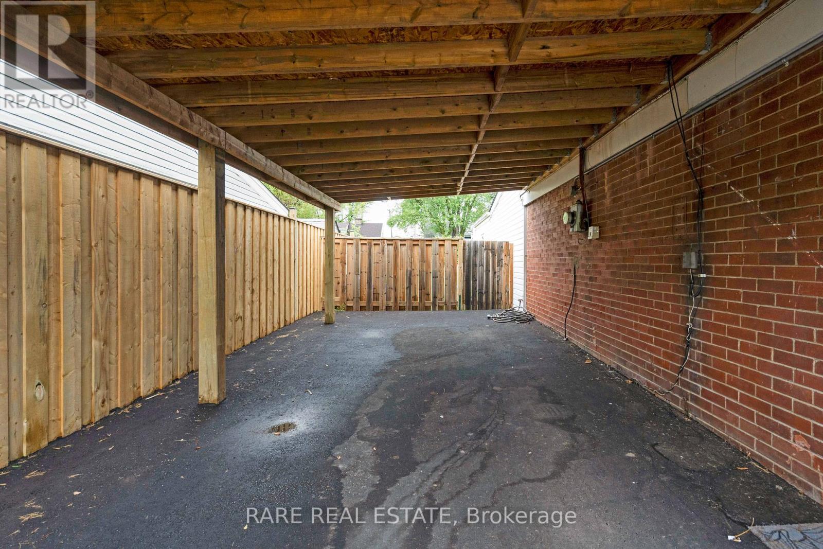 2073 Leighland Road, Burlington (Freeman), Ontario  L7R 3S9 - Photo 38 - W12384772