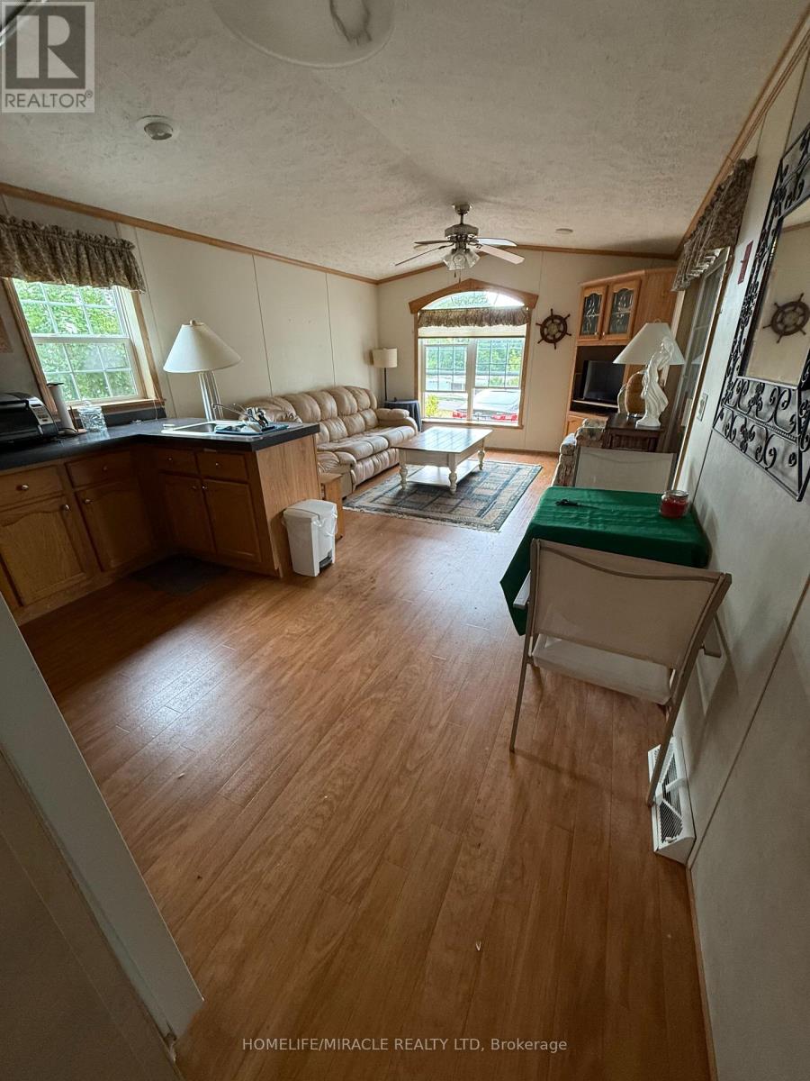 11 Grandview Drive, Peterborough (Otonabee Ward 1), Ontario  K0L 2G0 - Photo 3 - X12384767