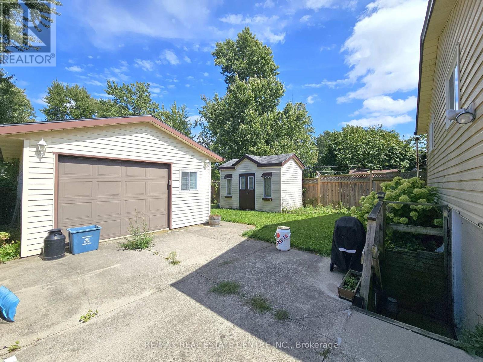 82 Elmwood Avenue, Cambridge, Ontario  N1R 4Y4 - Photo 5 - X12384790