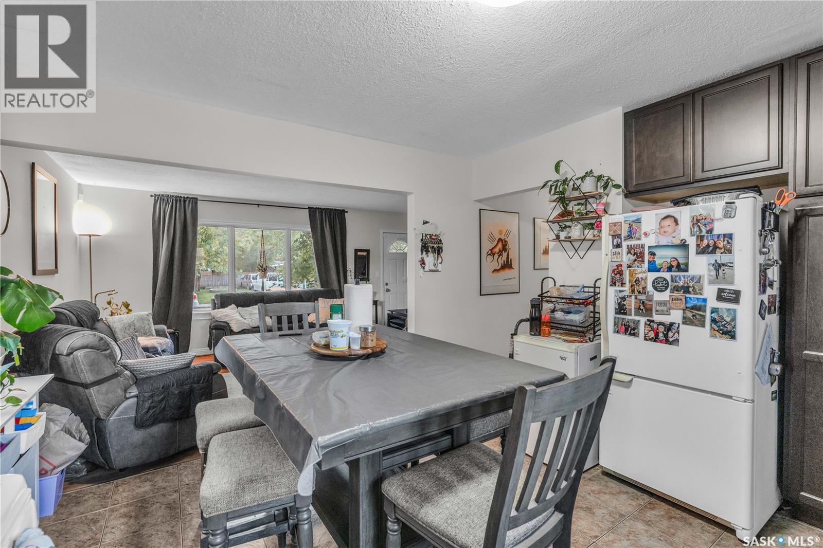 302 M Avenue N, Saskatoon, Saskatchewan  S7L 2S5 - Photo 10 - SK017373
