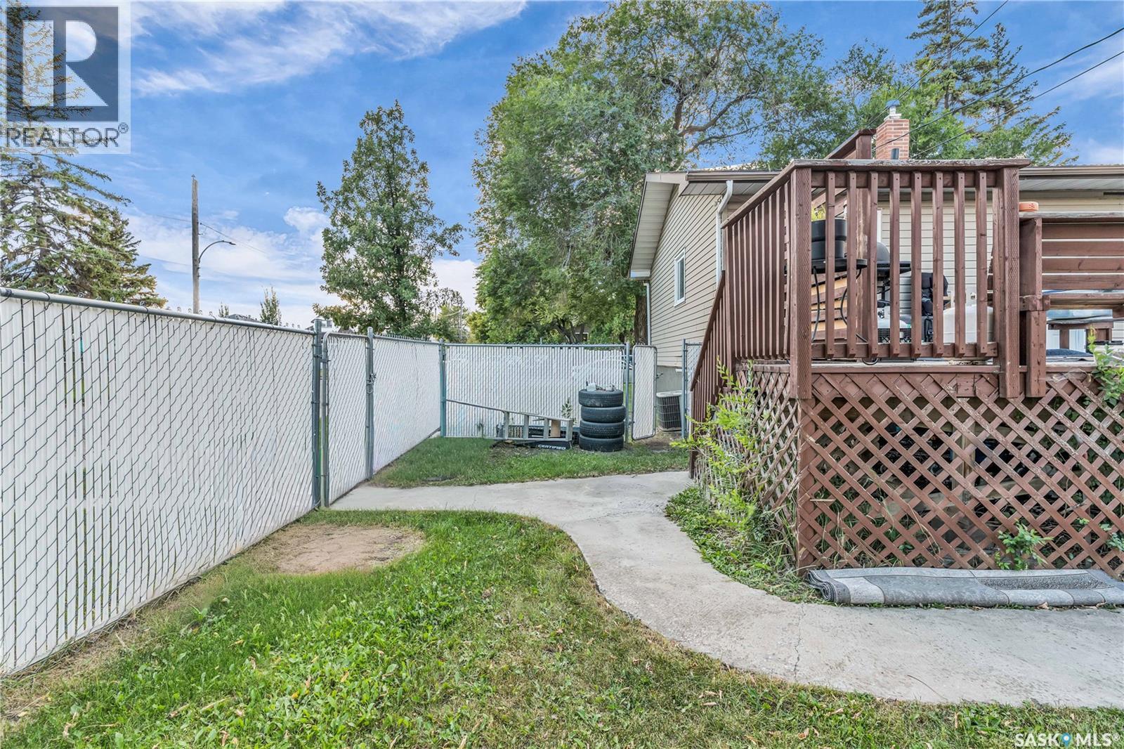 302 M Avenue N, Saskatoon, Saskatchewan  S7L 2S5 - Photo 28 - SK017373
