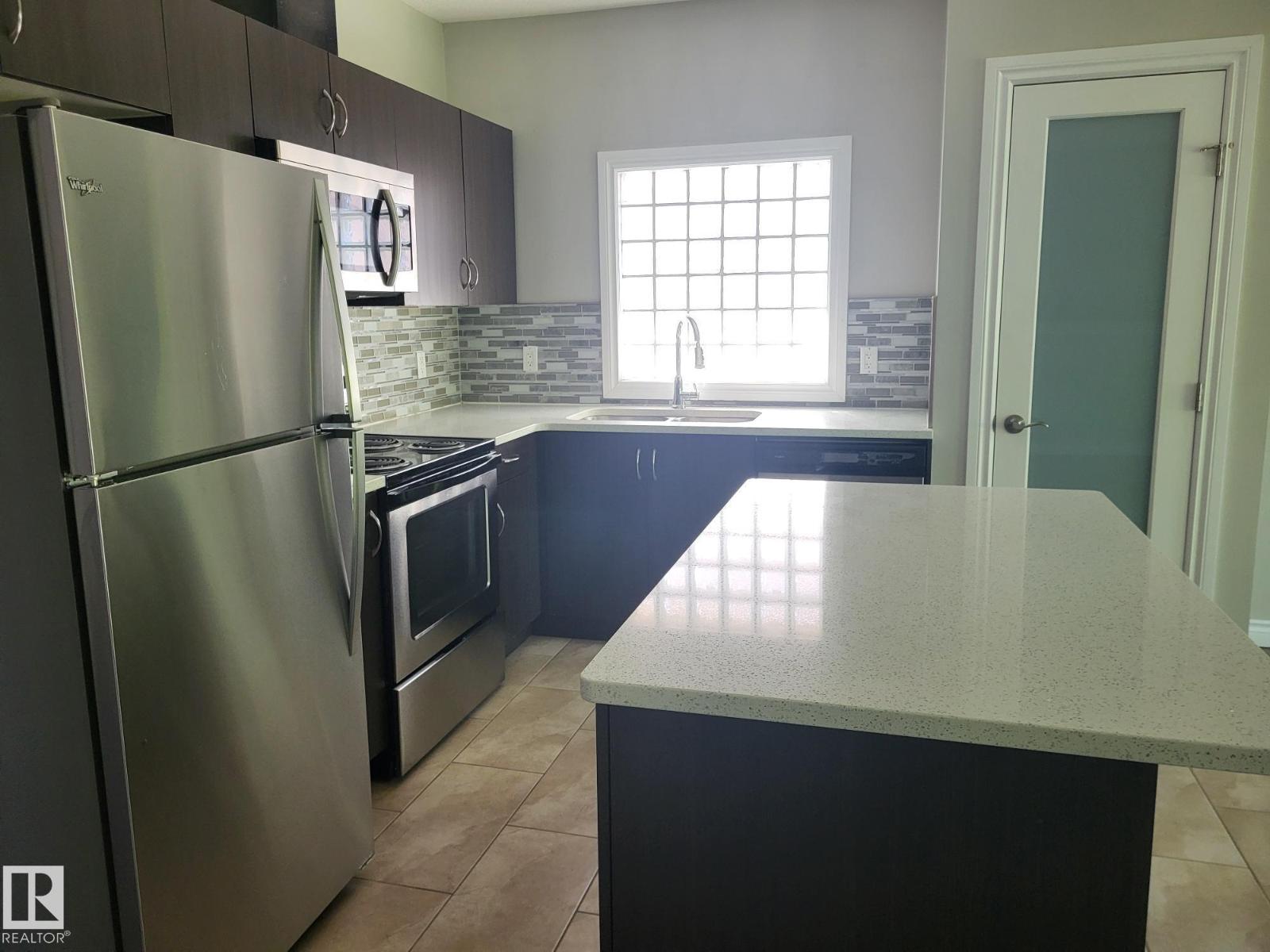 8607 108a St Nw, Edmonton, Alberta  T6E 4M9 - Photo 3 - E4456394