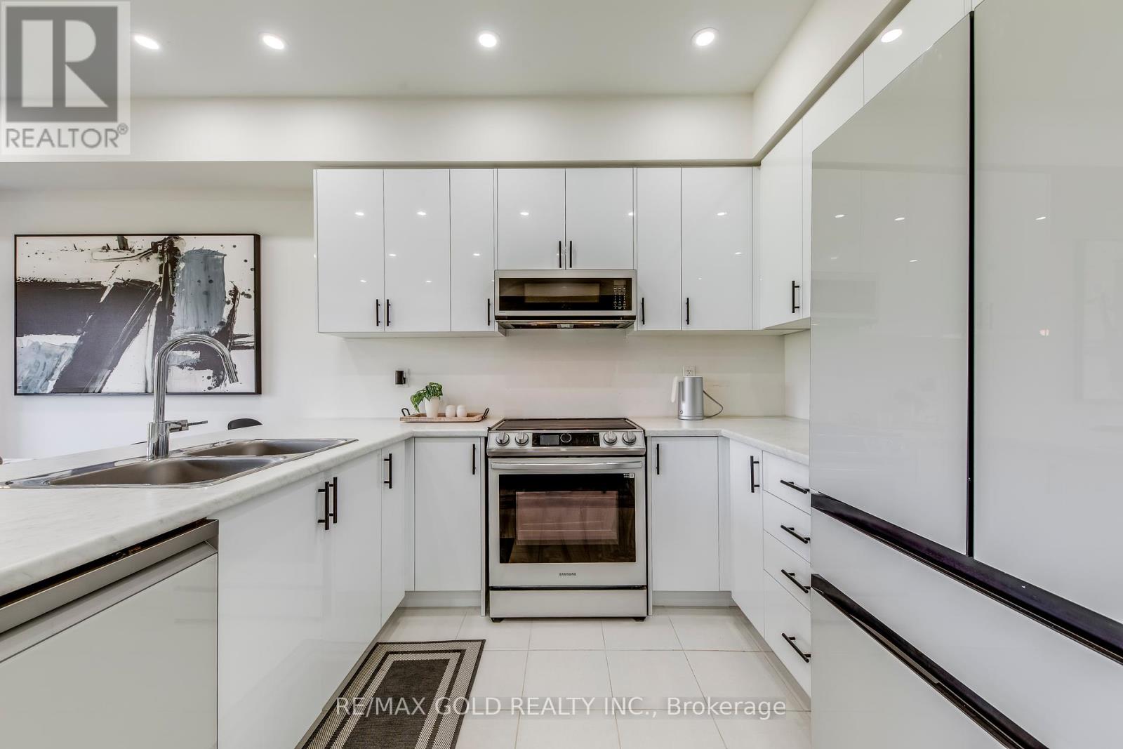 43 George Brier Drive W, Brant, Ontario  N3L 0L8 - Photo 12 - X12360137