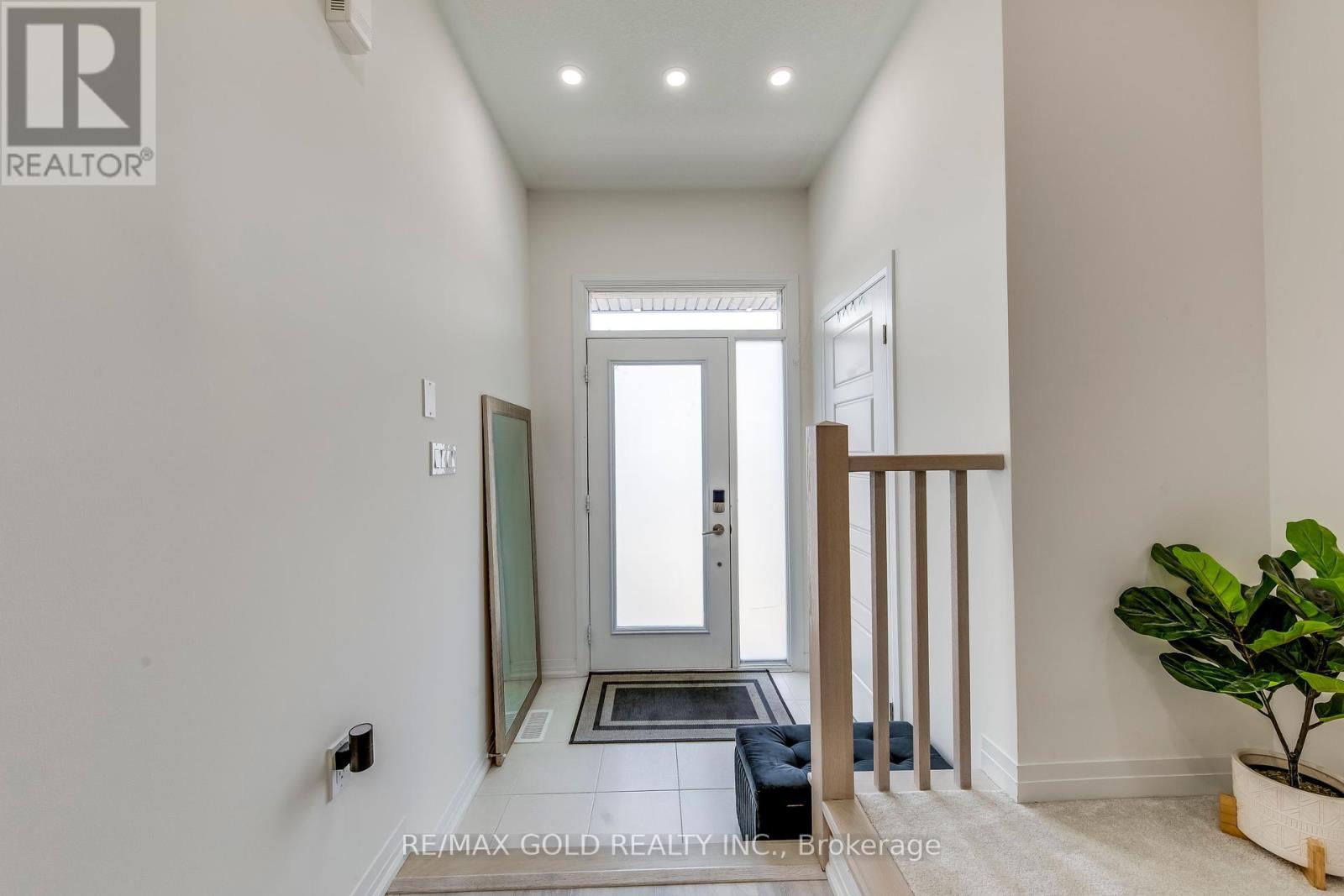 43 George Brier Drive W, Brant, Ontario  N3L 0L8 - Photo 2 - X12360137