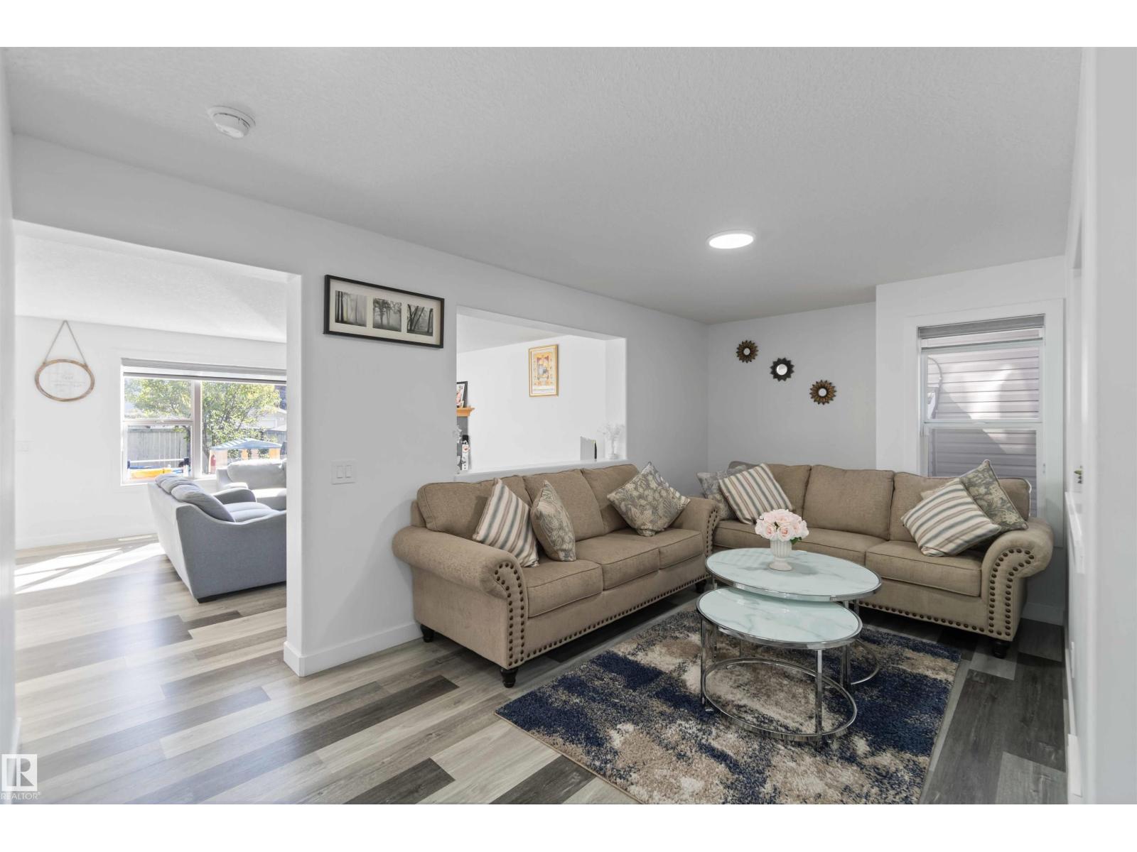 1017 82 St Sw, Edmonton, Alberta  T6X 1E4 - Photo 3 - E4456397